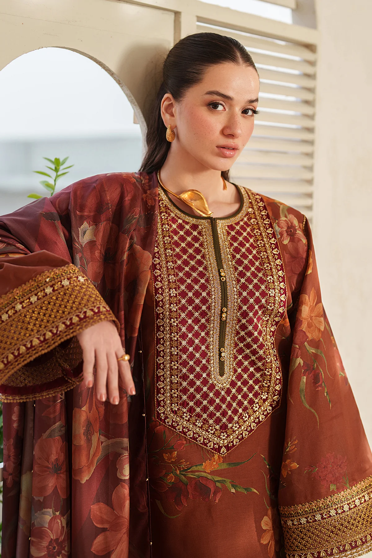 EMBROIDERED LAWN SF-4409 - Image 3