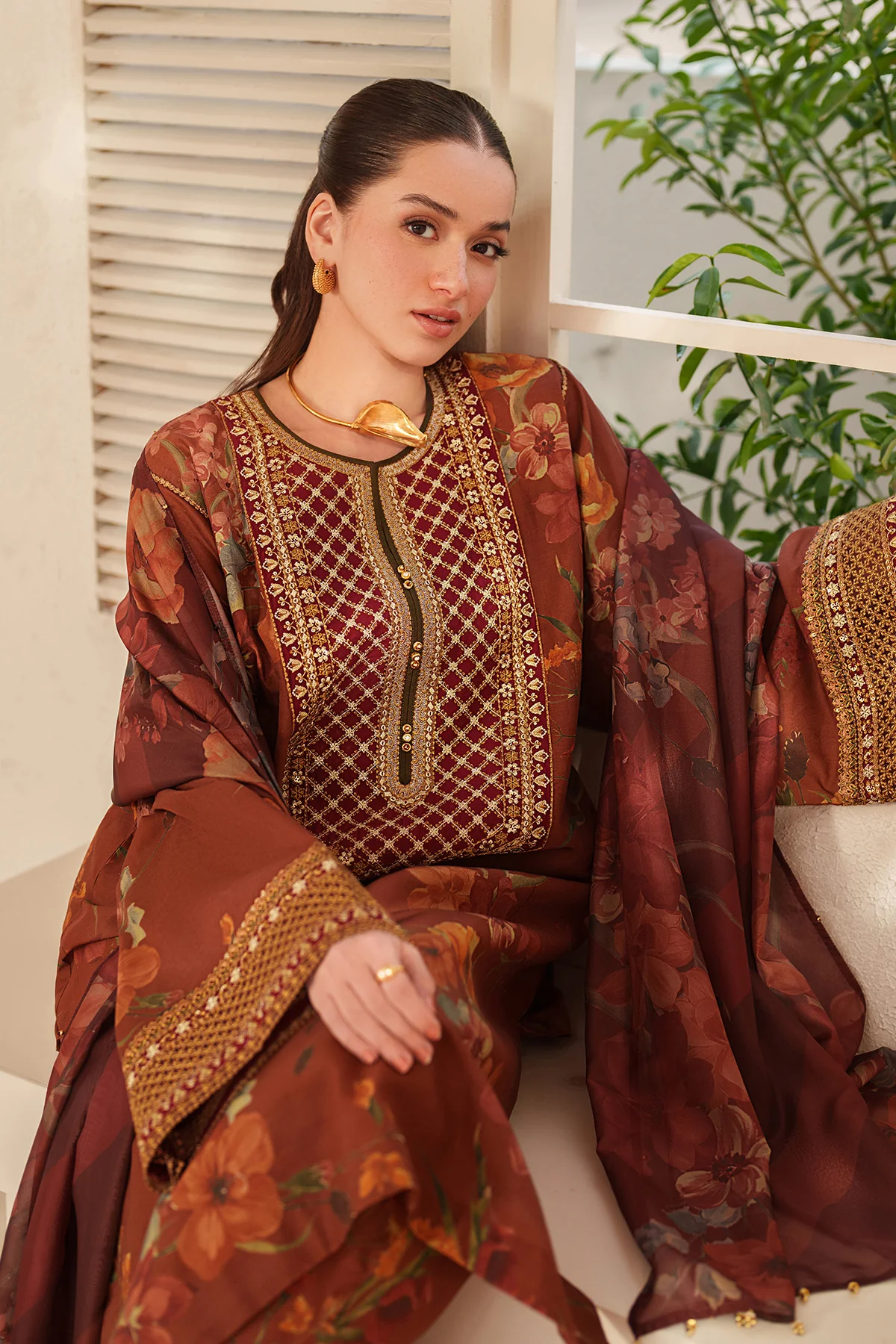 EMBROIDERED LAWN SF-4409 - Image 6