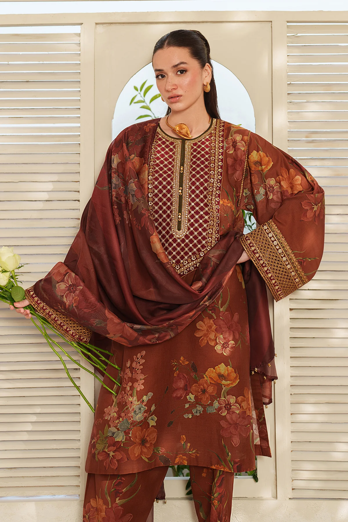 EMBROIDERED LAWN SF-4409 - Image 7