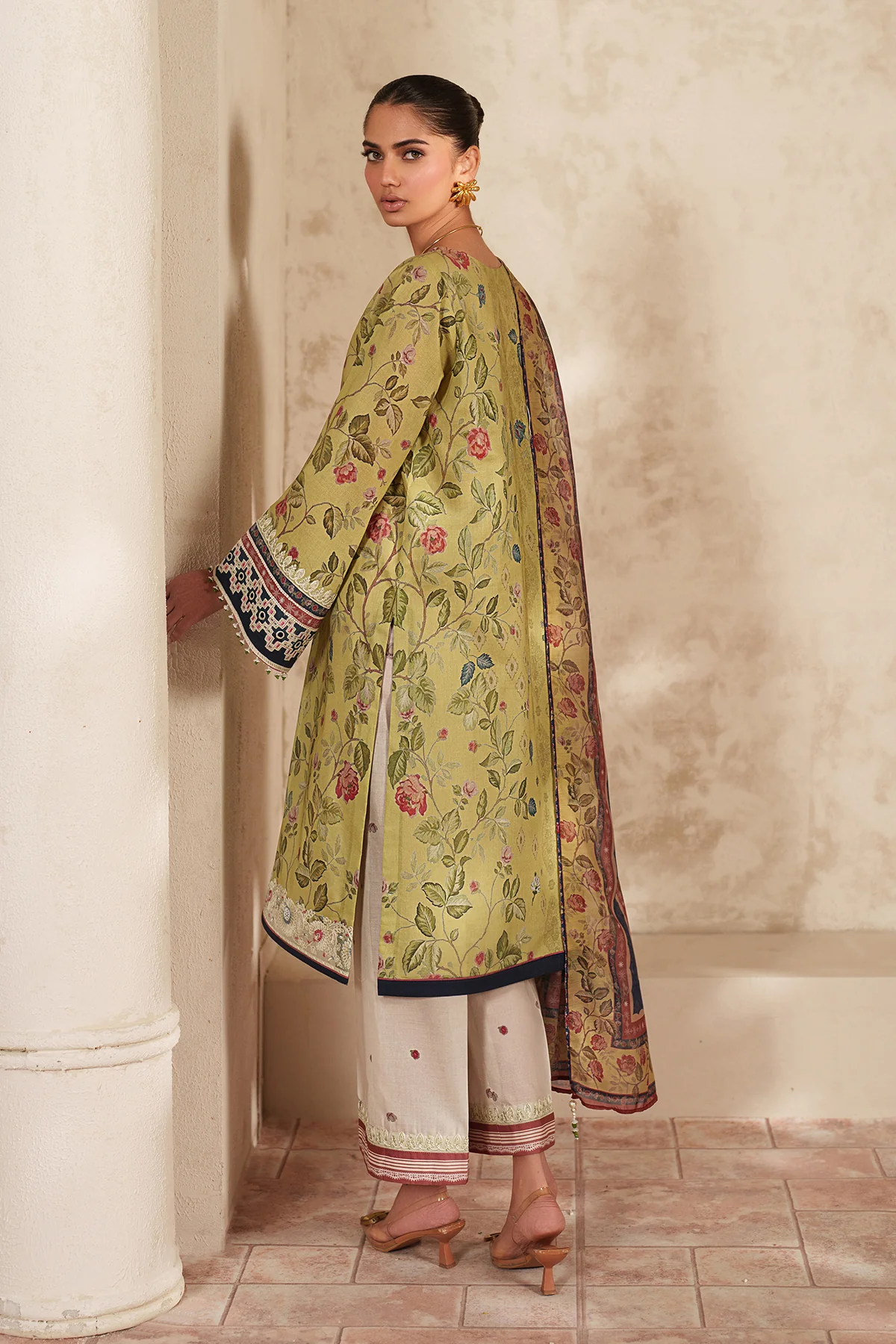 EMBROIDERED LAWN UF-4414 - Image 2