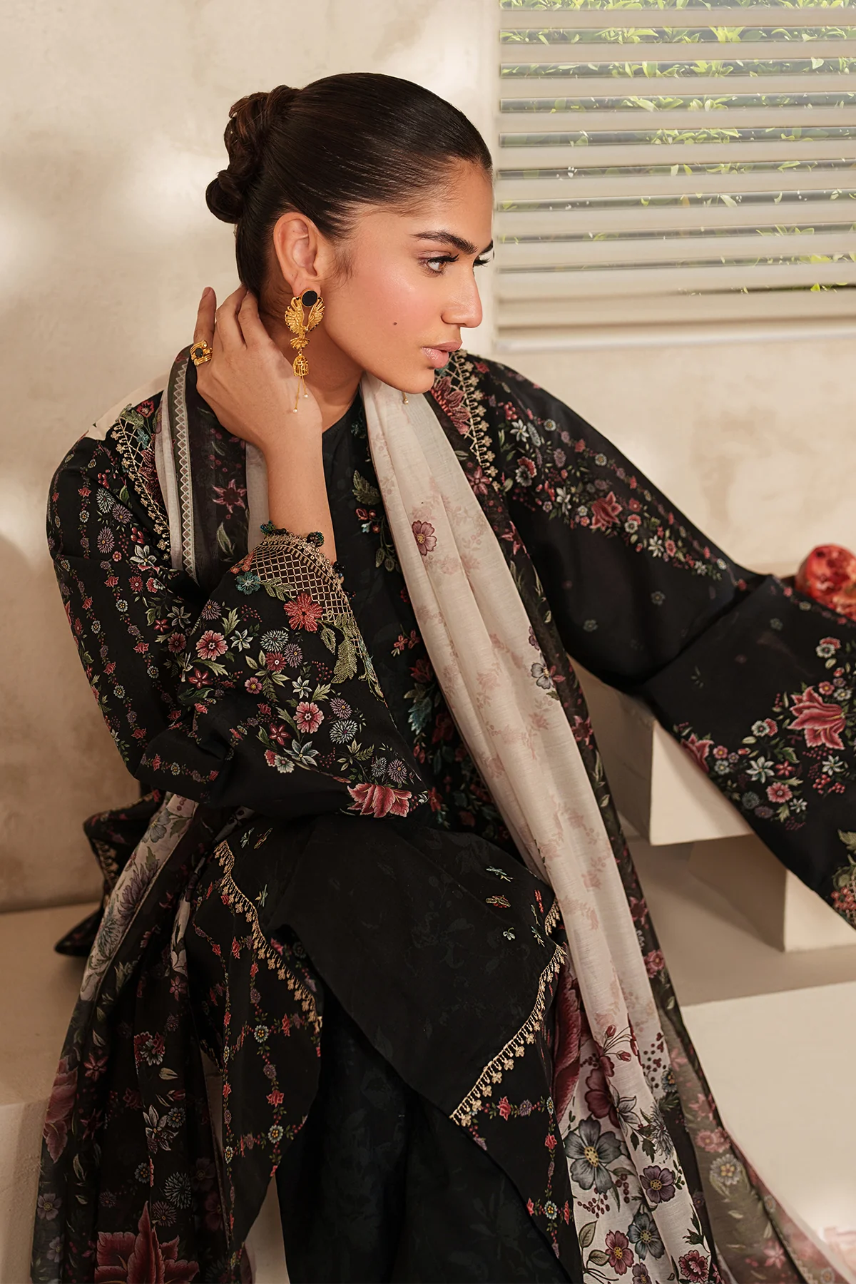 EMBROIDERED LAWN UF-4415 - Image 6