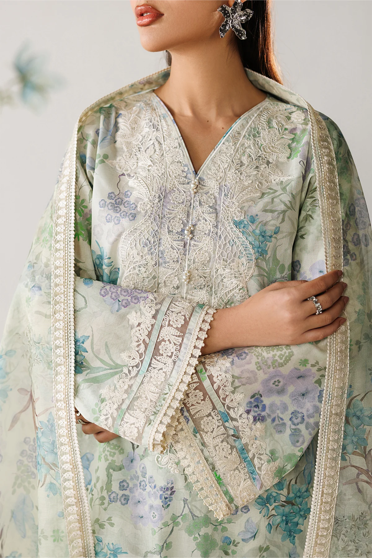 EMBROIDERED LAWN SF-4417 - Image 3