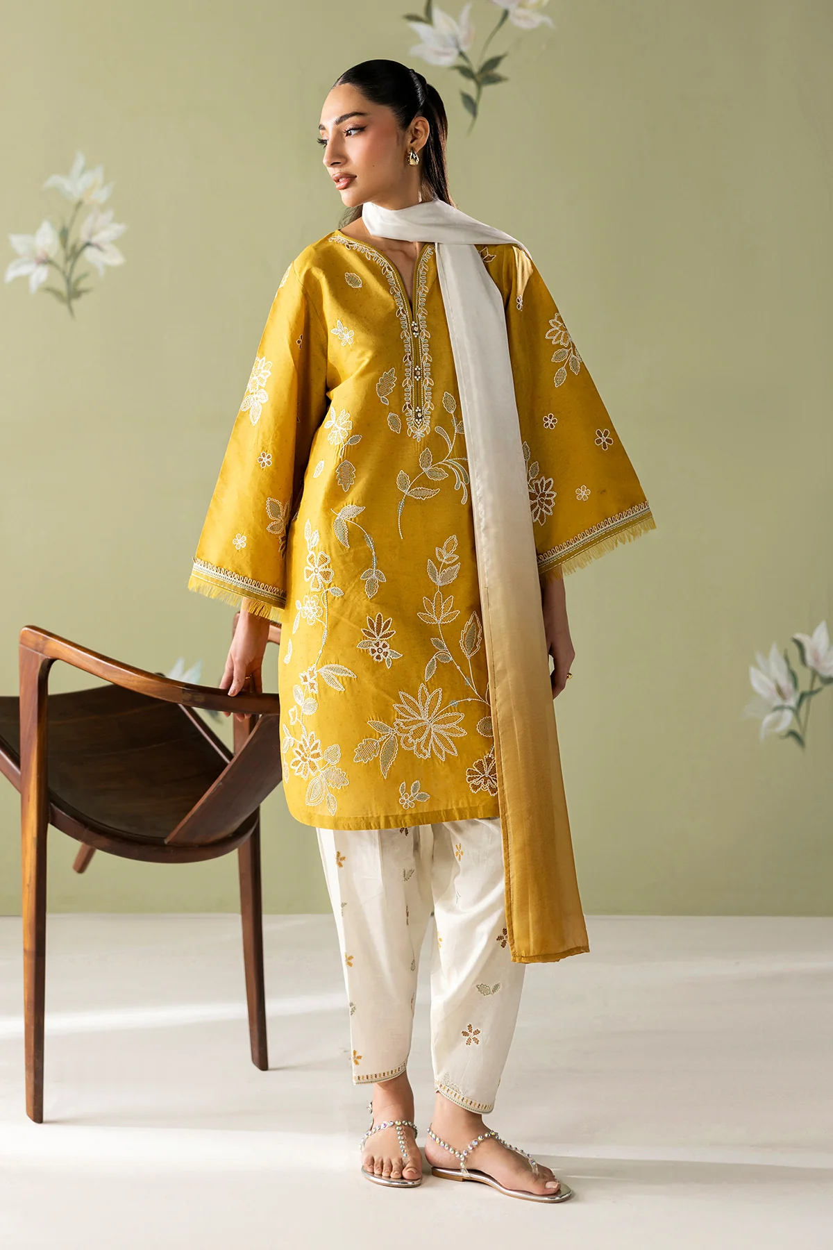 EMBROIDERED LAWN SF-4419 - Image 10