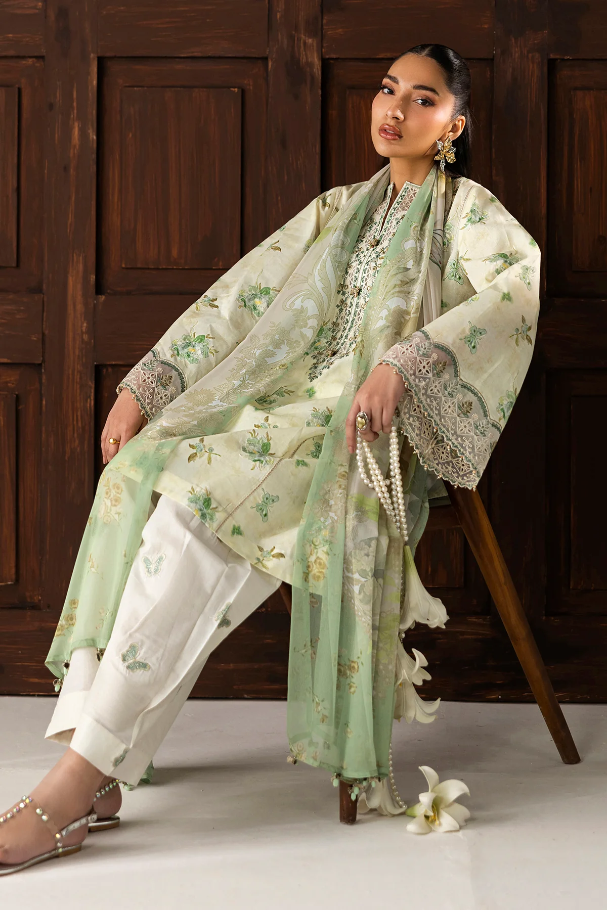 EMBROIDERED LAWN SF-4420 - Image 8