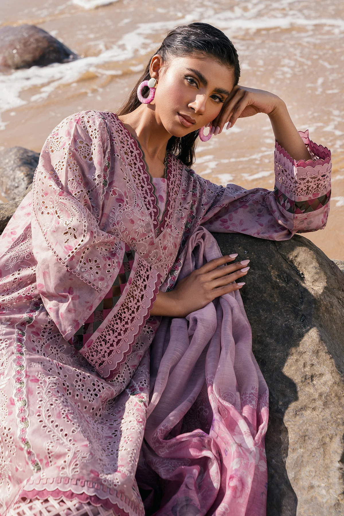 EMBROIDERED LAWN UF-4114 - Image 6