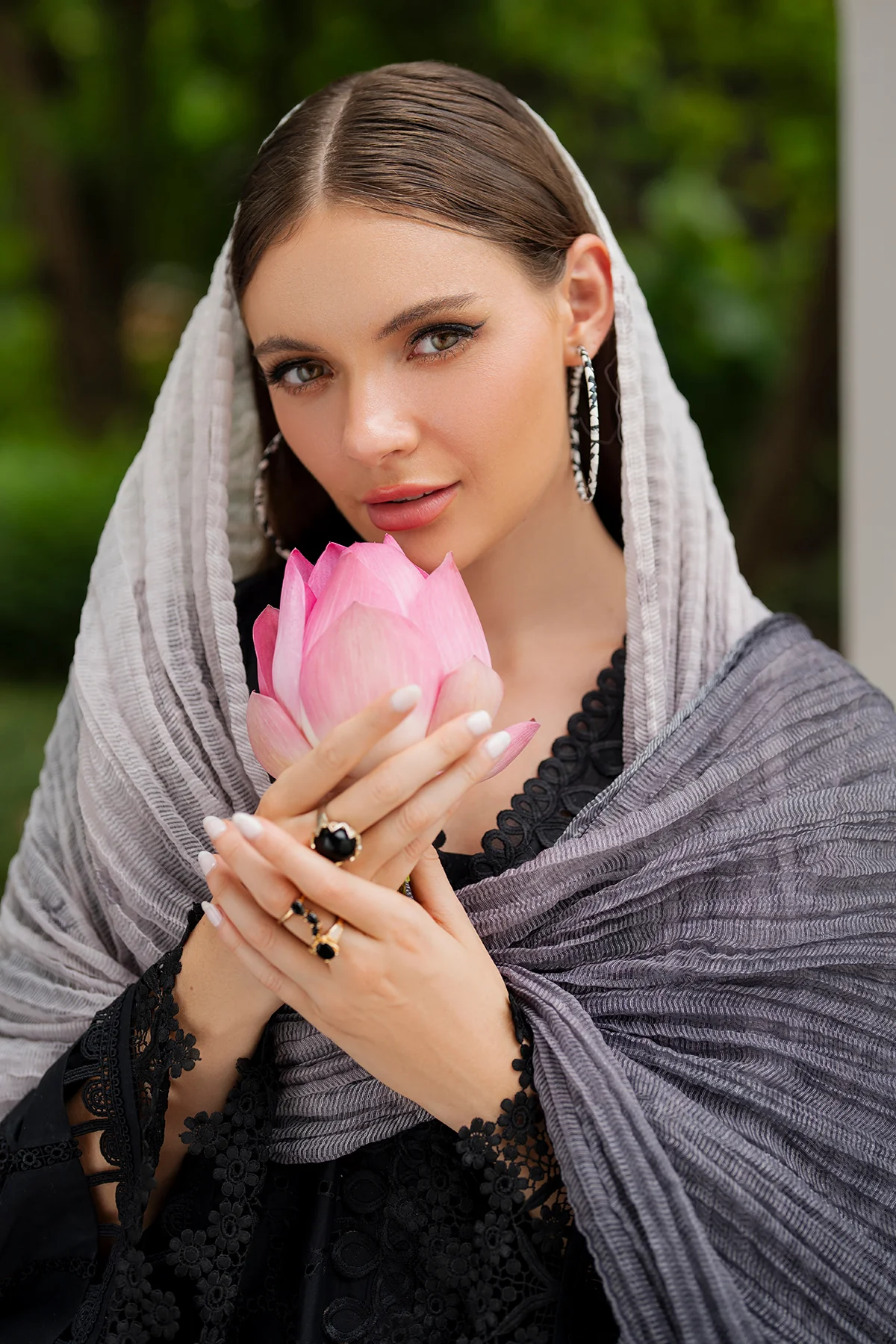 EMBROIDERED LAWN UF-4194 - Image 4