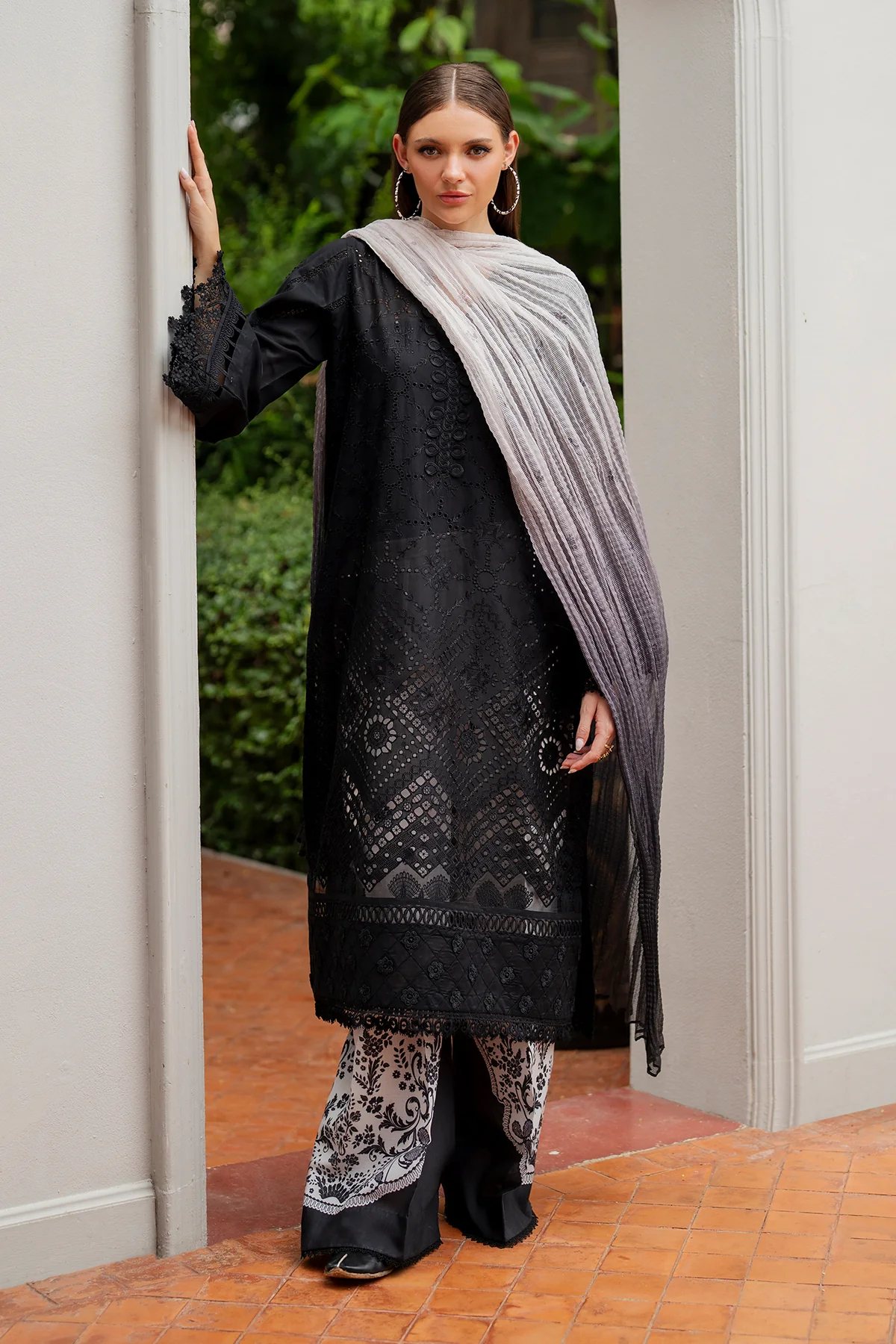 EMBROIDERED LAWN UF-4194 - Image 5