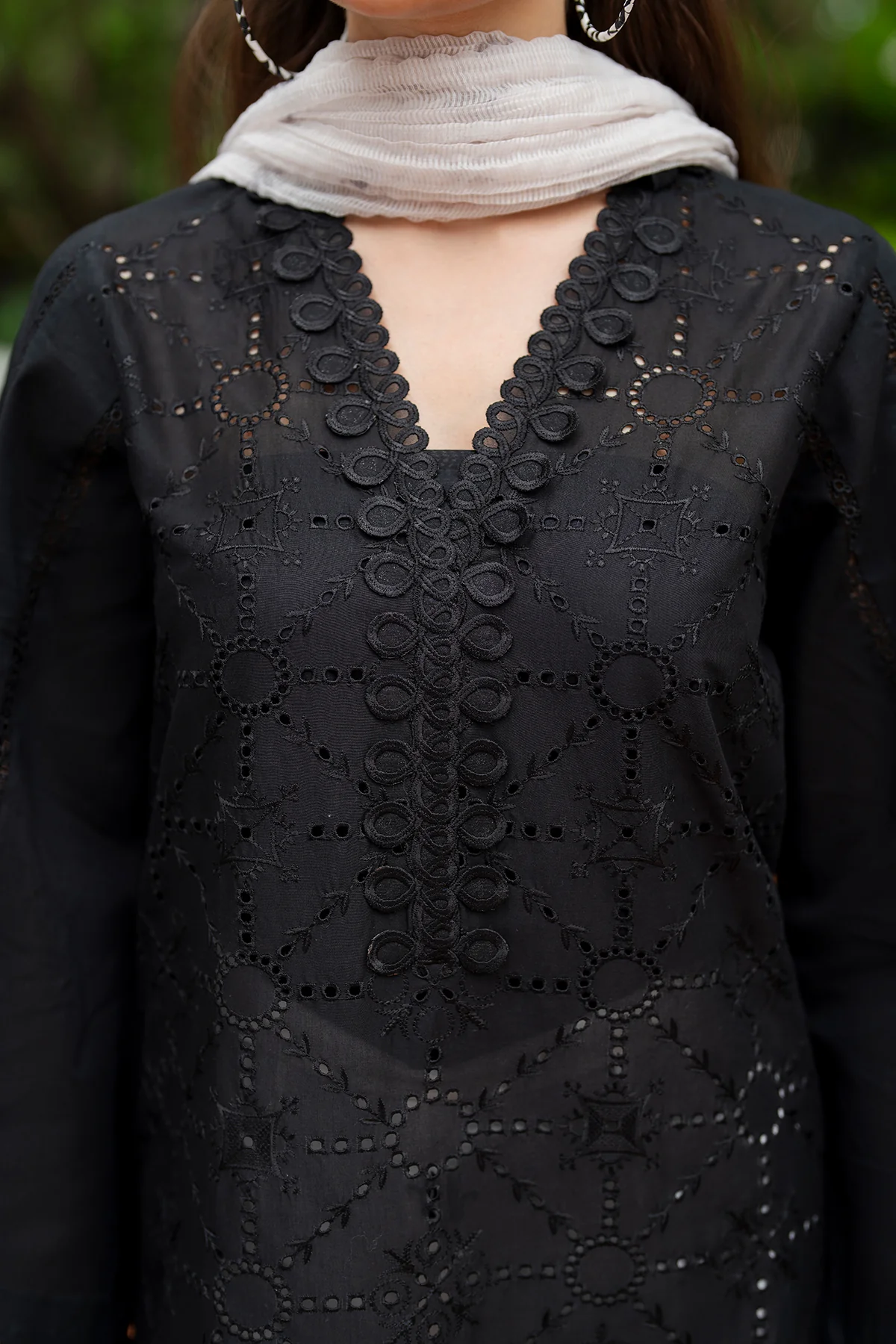 EMBROIDERED LAWN UF-4194 - Image 7