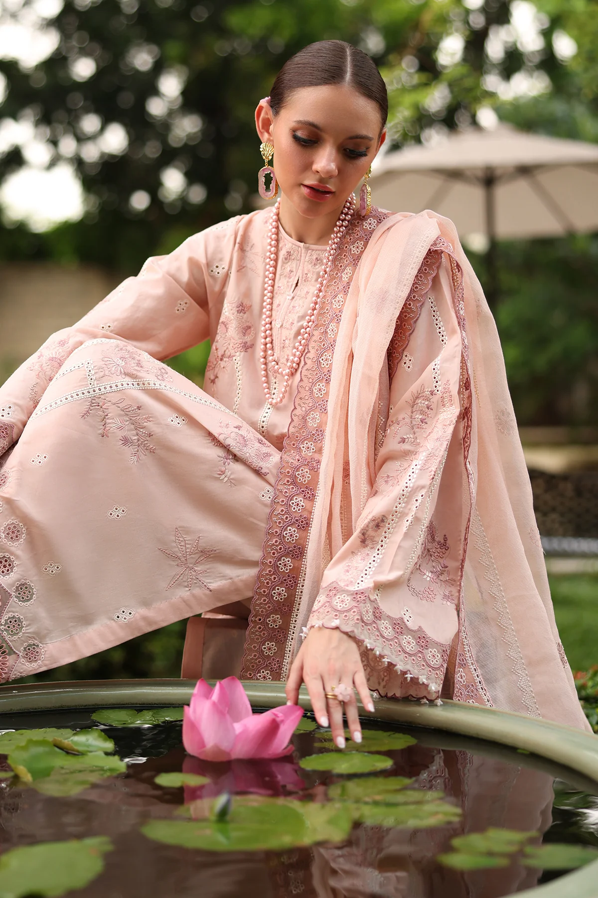 EMBROIDERED LAWN UF-4261 - Image 4