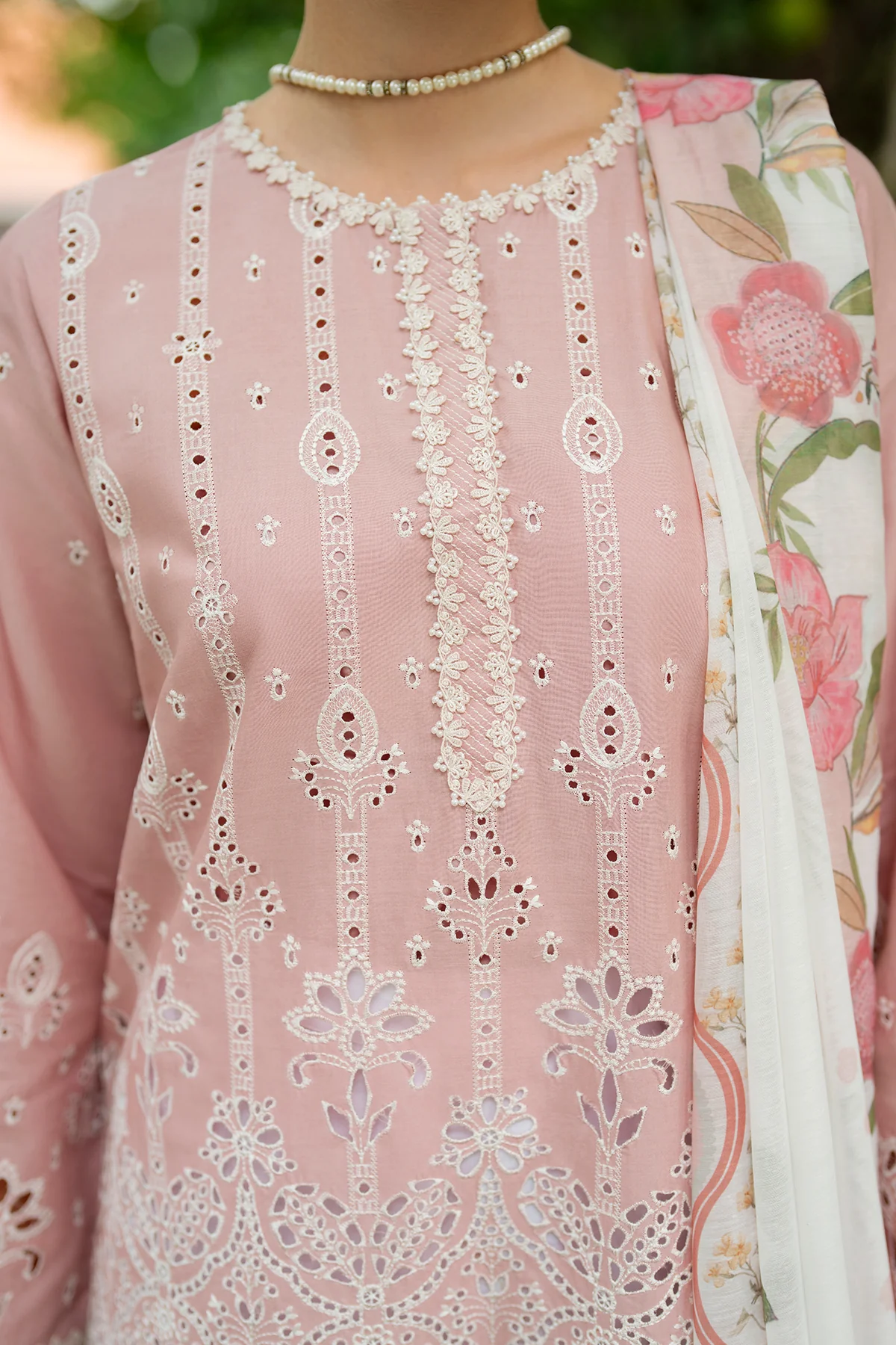 EMBROIDERED LAWN UF-4264 - Image 3