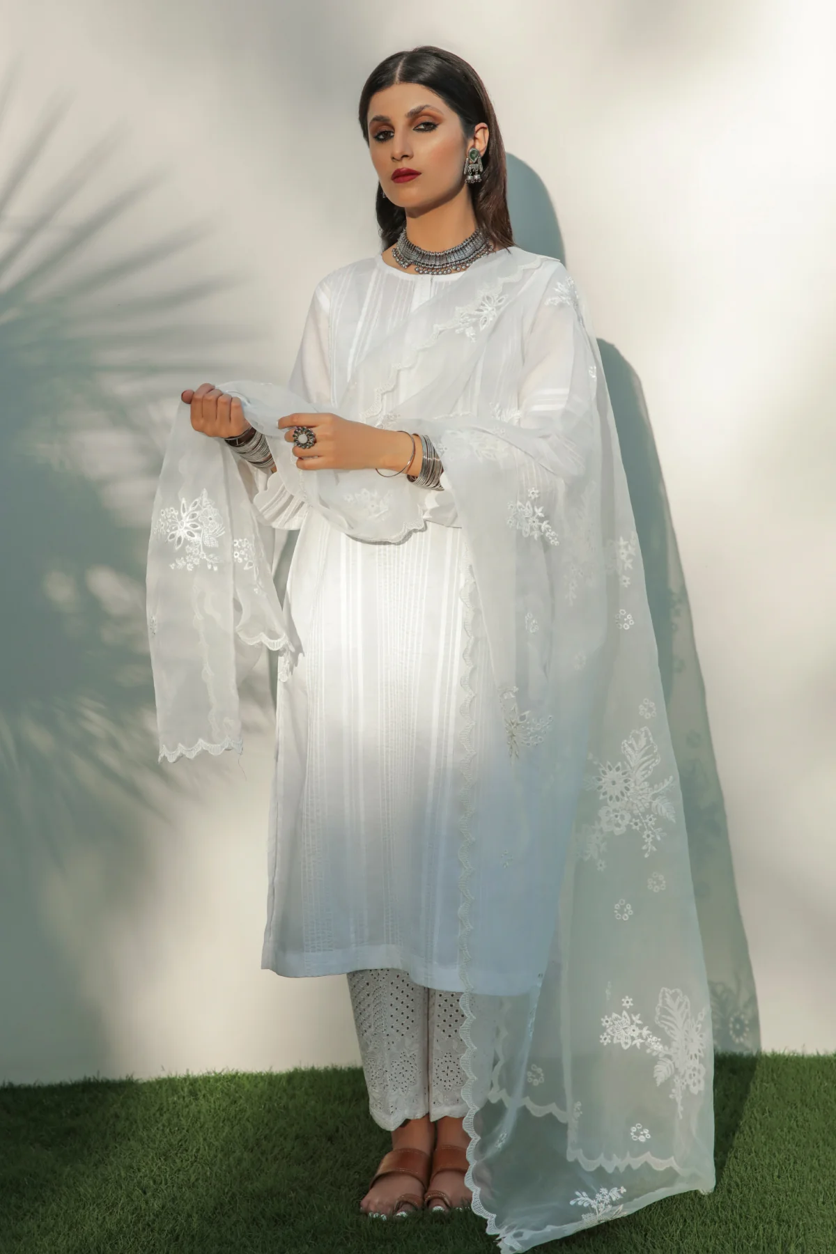 EMBROIDERED ORGANZA DUPATTA-31 - Image 4
