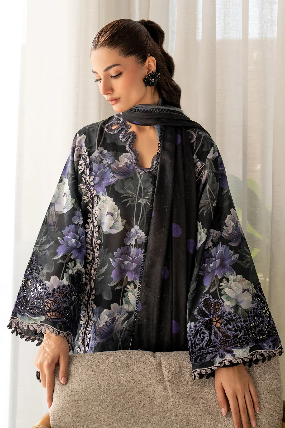 EMBROIDERED PRINTED LAWN SF-4093 - Image 11