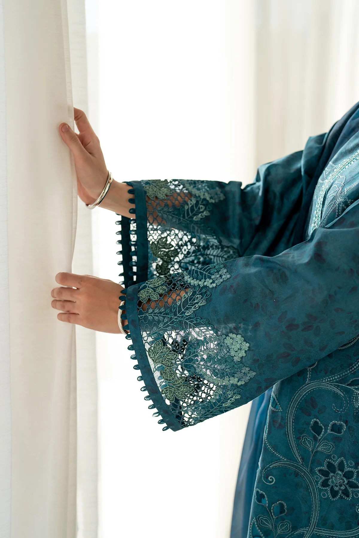 EMBROIDERED PRINTED LAWN SF-4097 - Image 8