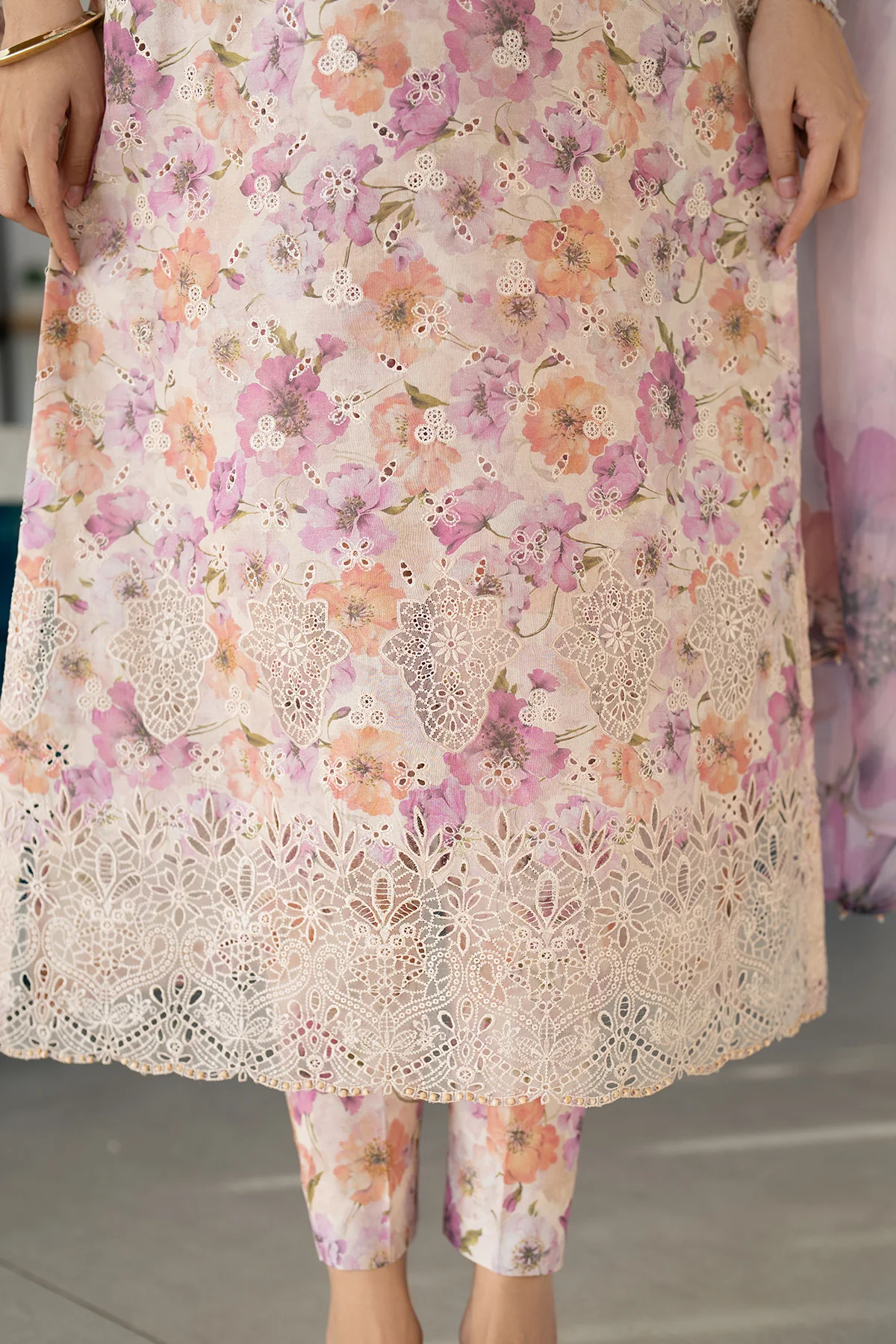 EMBROIDERED PRINTED LAWN SF-4099 - Image 7