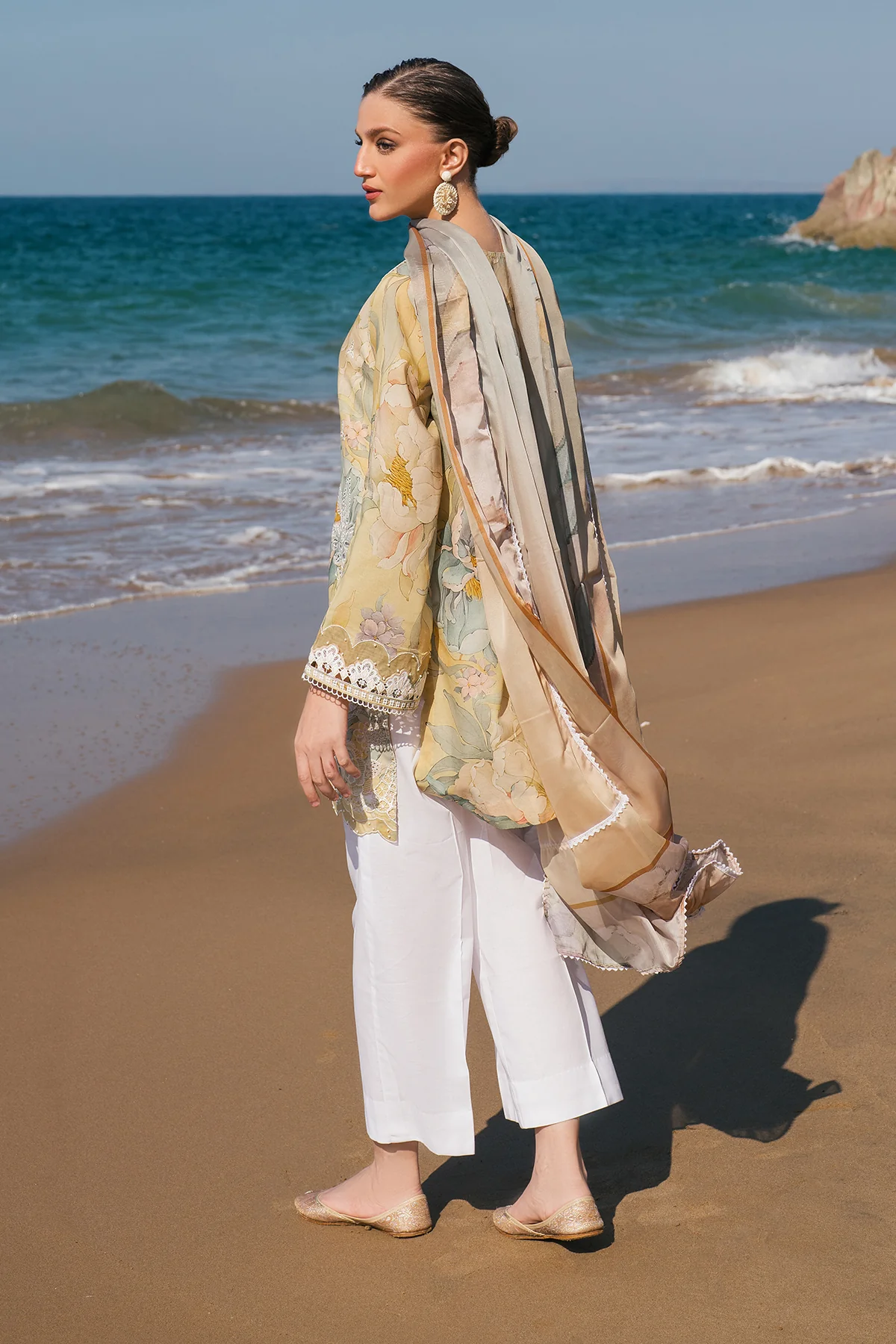 EMBROIDERED PRINTED LAWN SF-4120 - Image 2