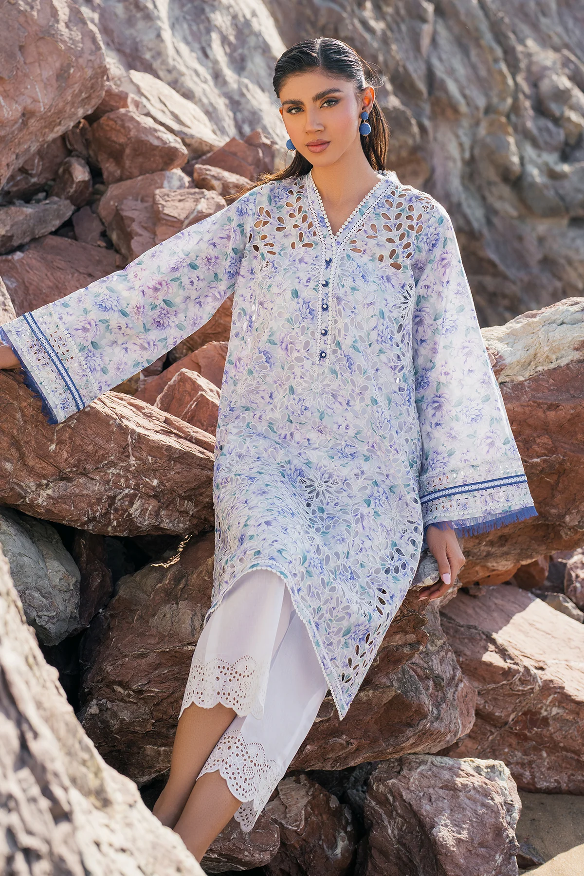 EMBROIDERED PRINTED LAWN SF-4122 - Image 6