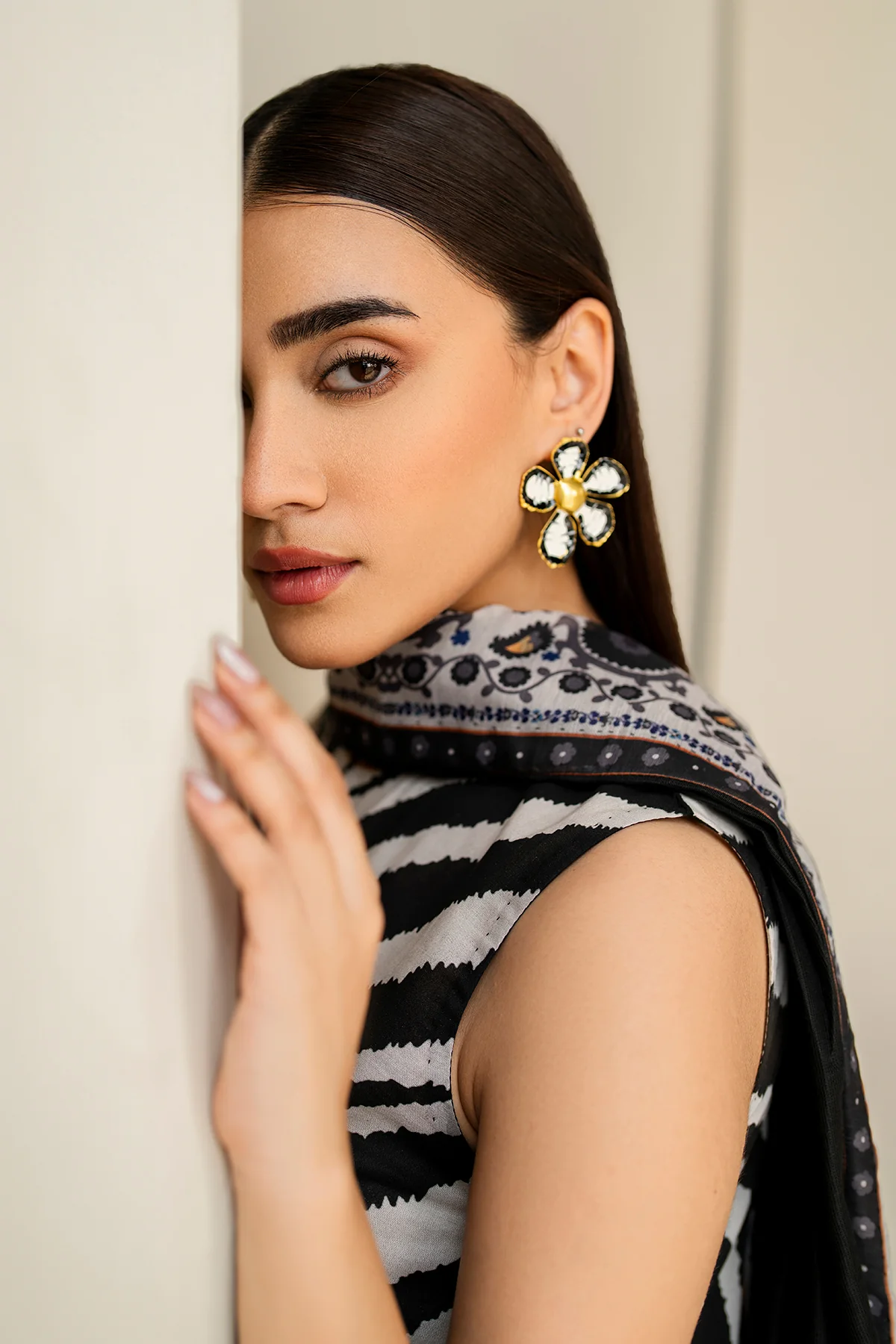 EMBROIDERED PRINTED LAWN SF-4206 - Image 6