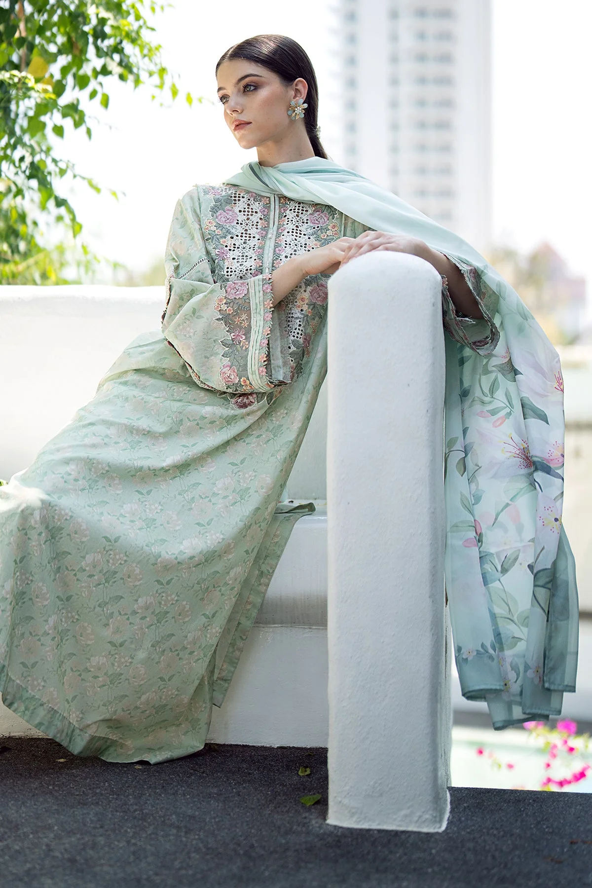 EMBROIDERED PRINTED LAWN SF-550 - Image 5