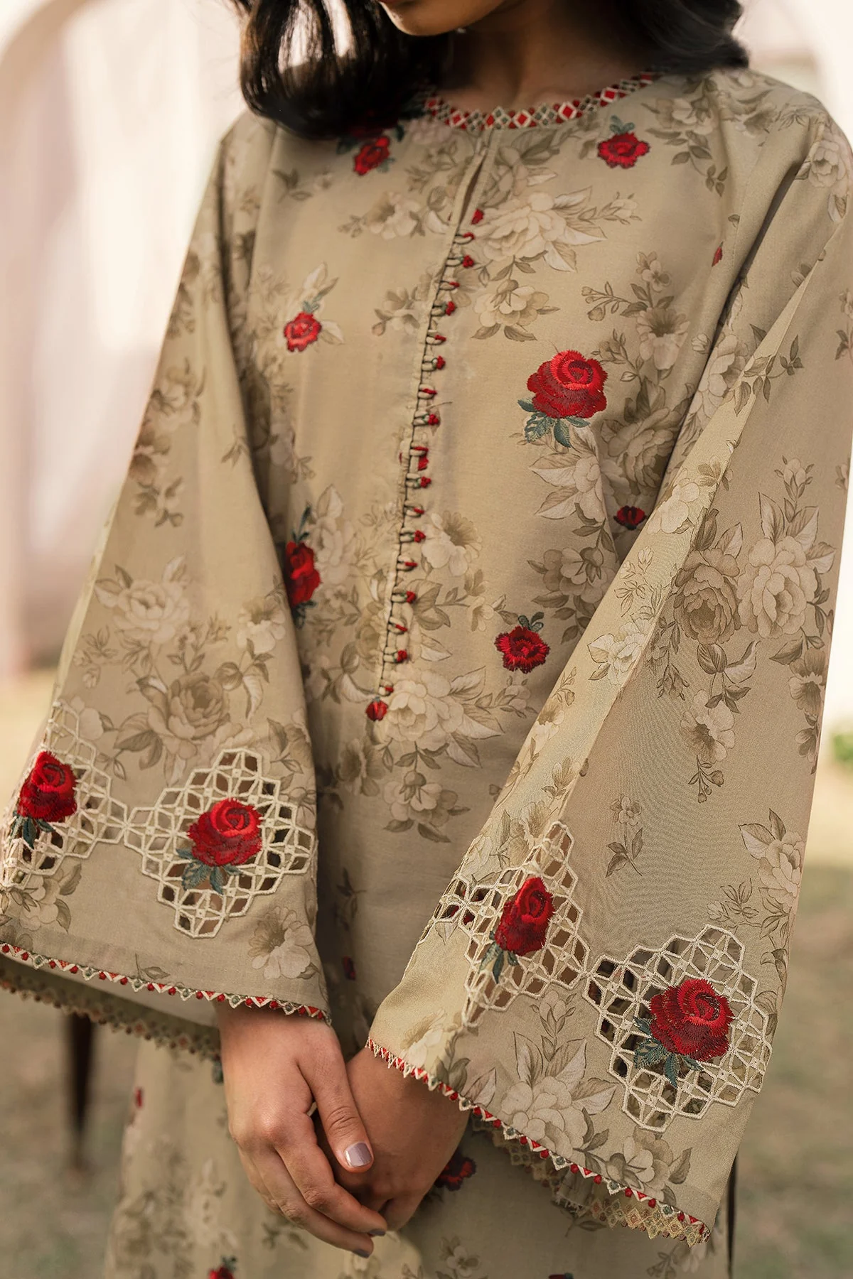 EMBROIDERED PRINTED LAWN SF-594 - Image 3