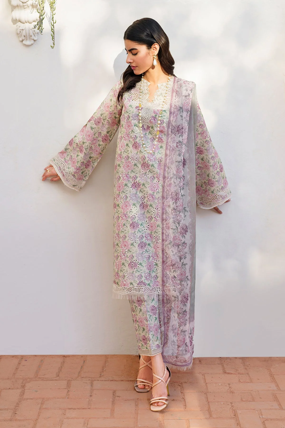 EMBROIDERED PRINTED LAWN SF-638 - Image 3