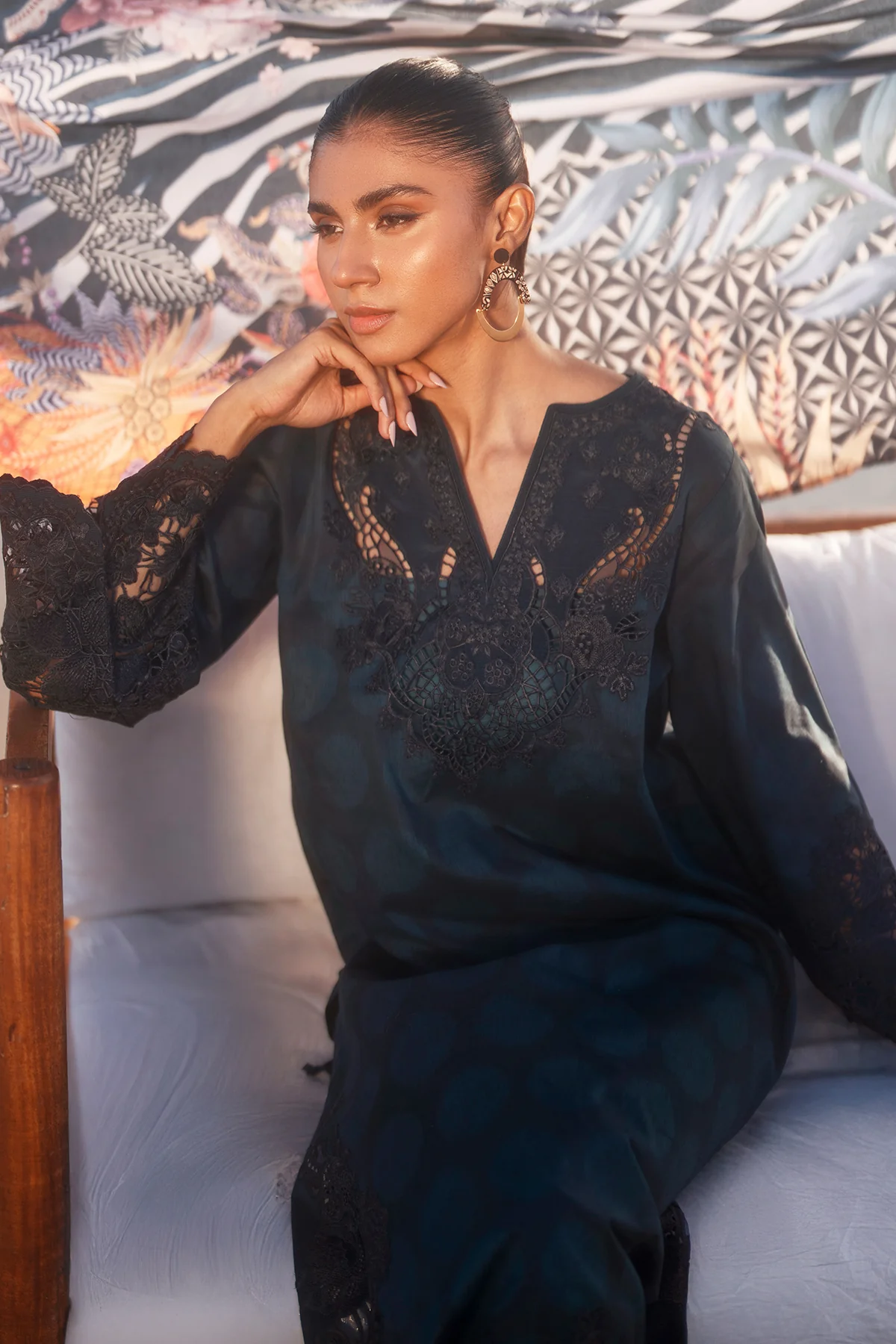 EMBROIDERED PRINTED LAWN UF-4063 - Image 4