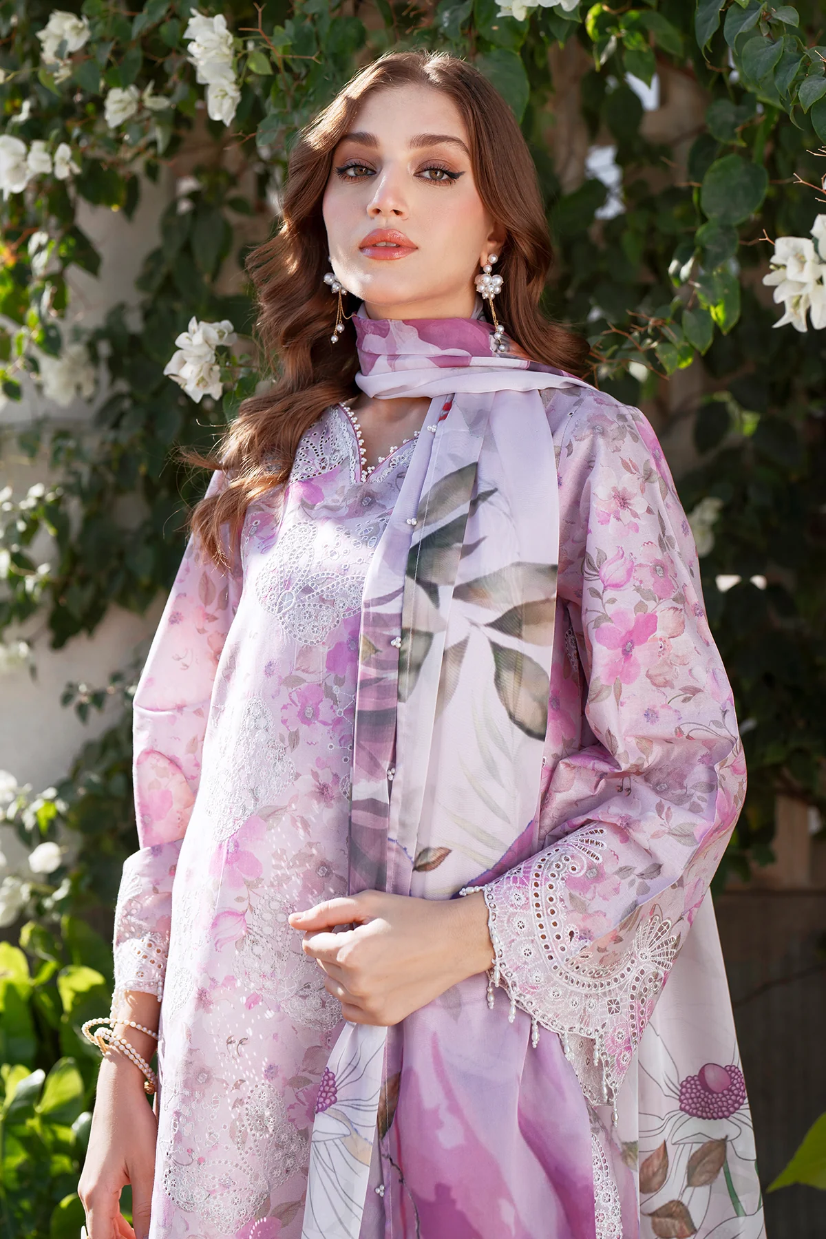 EMBROIDERED PRINTED LAWN UF-4067 - Image 4