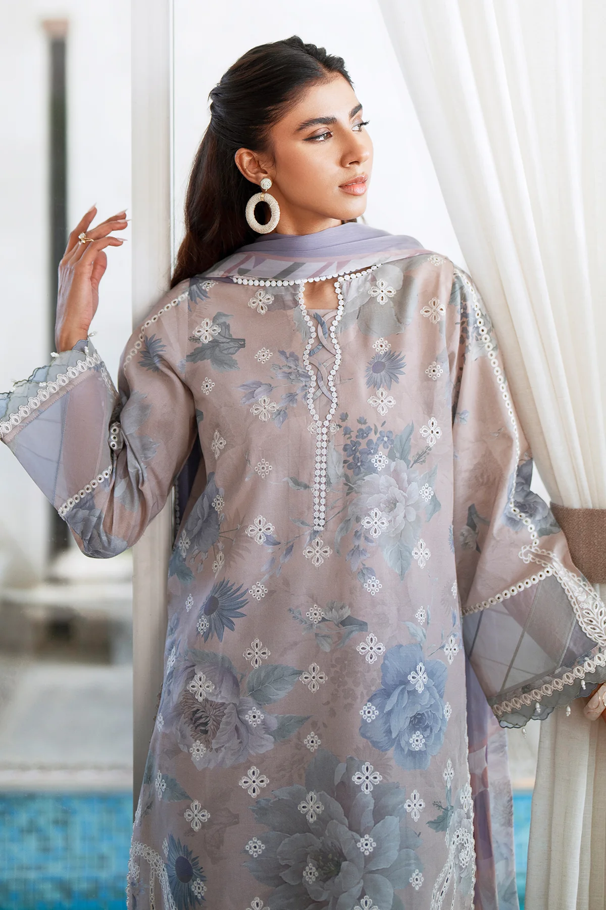 EMBROIDERED PRINTED LAWN UF-4079 - Image 3