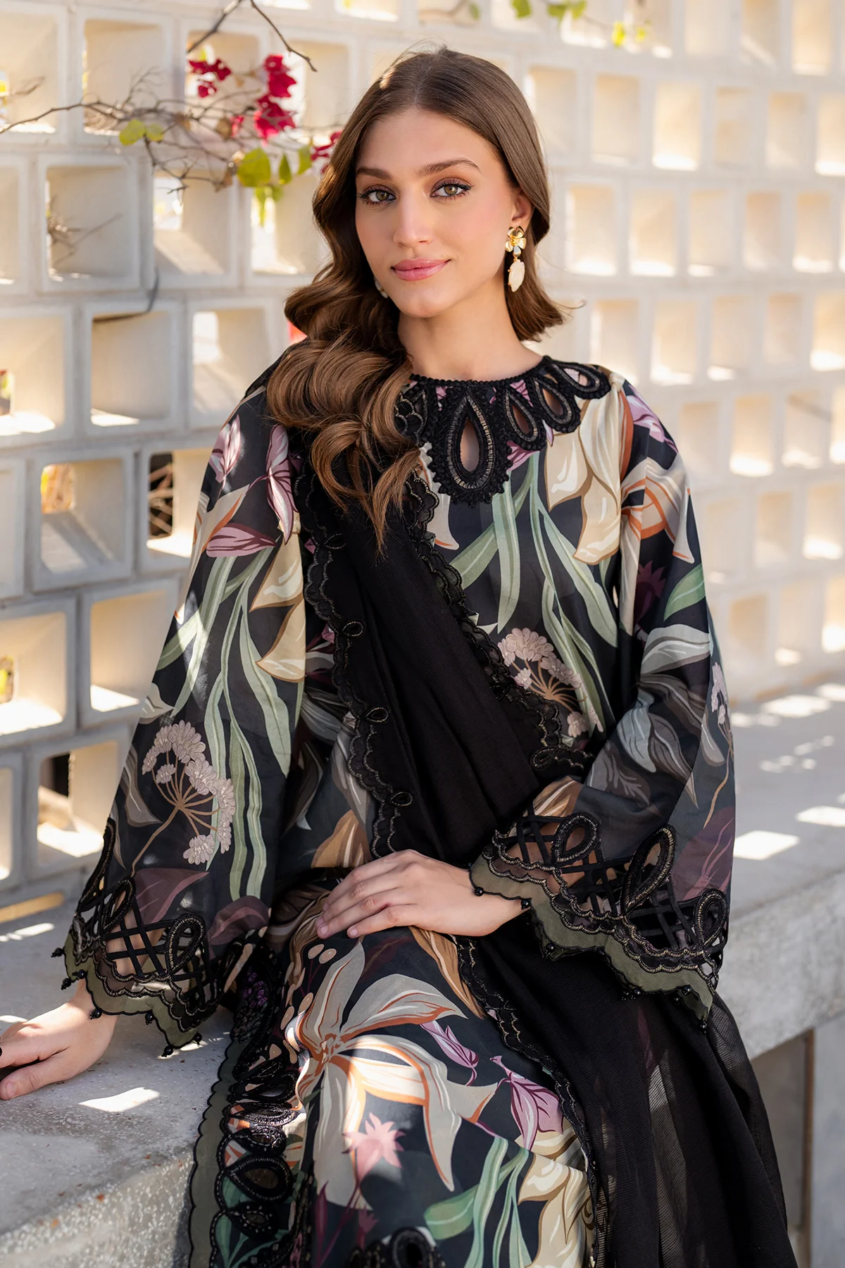 EMBROIDERED PRINTED LAWN UF-4090 - Image 6