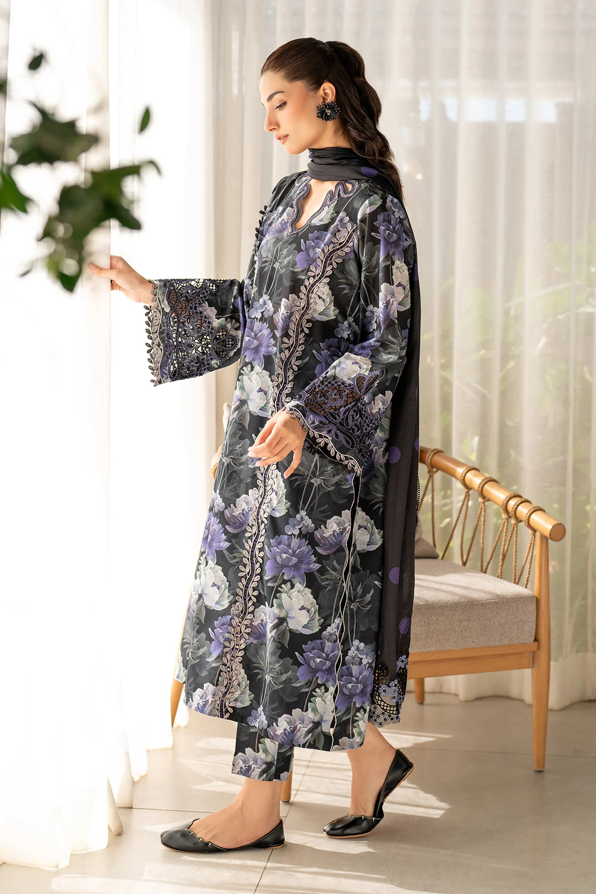 EMBROIDERED PRINTED LAWN UF-4093 - Image 6