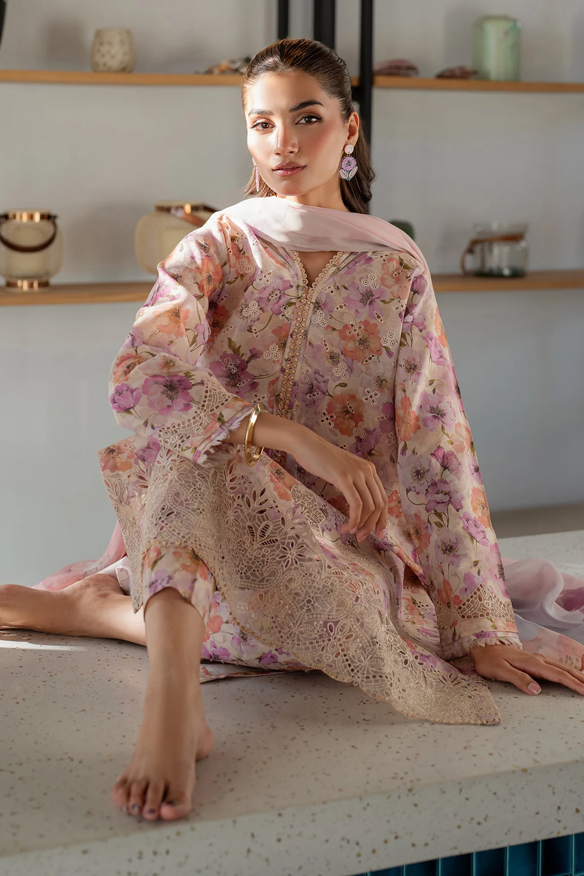 EMBROIDERED PRINTED LAWN UF-4099 - Image 3