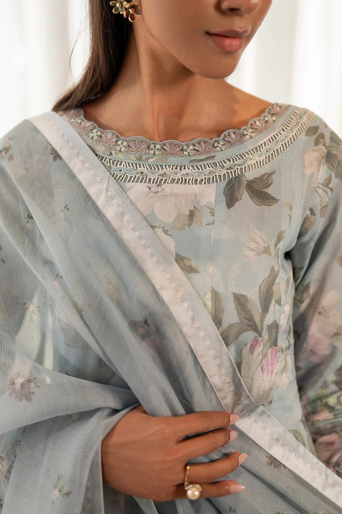 EMBROIDERED PRINTED LAWN UF-4103 - Image 5