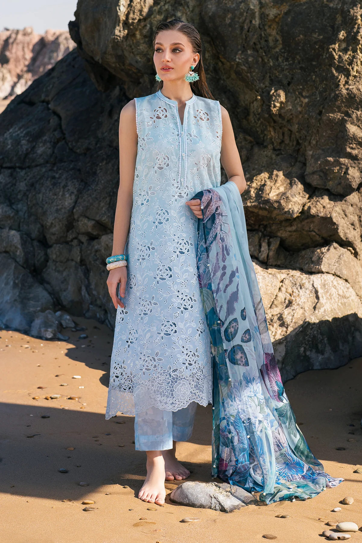 EMBROIDERED PRINTED LAWN UF-4109