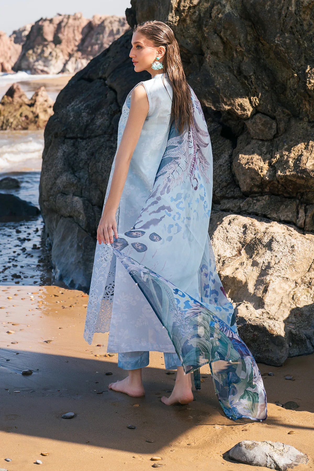 EMBROIDERED PRINTED LAWN UF-4109 - Image 2