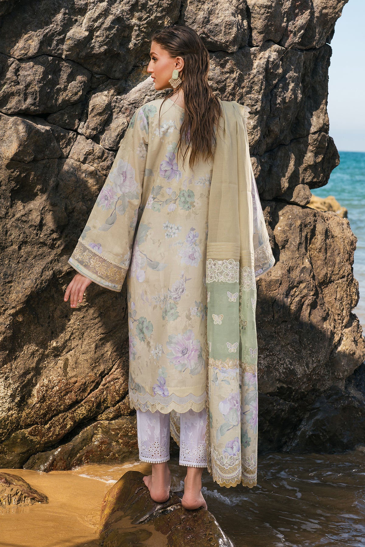 EMBROIDERED PRINTED LAWN UF-4112 - Image 2