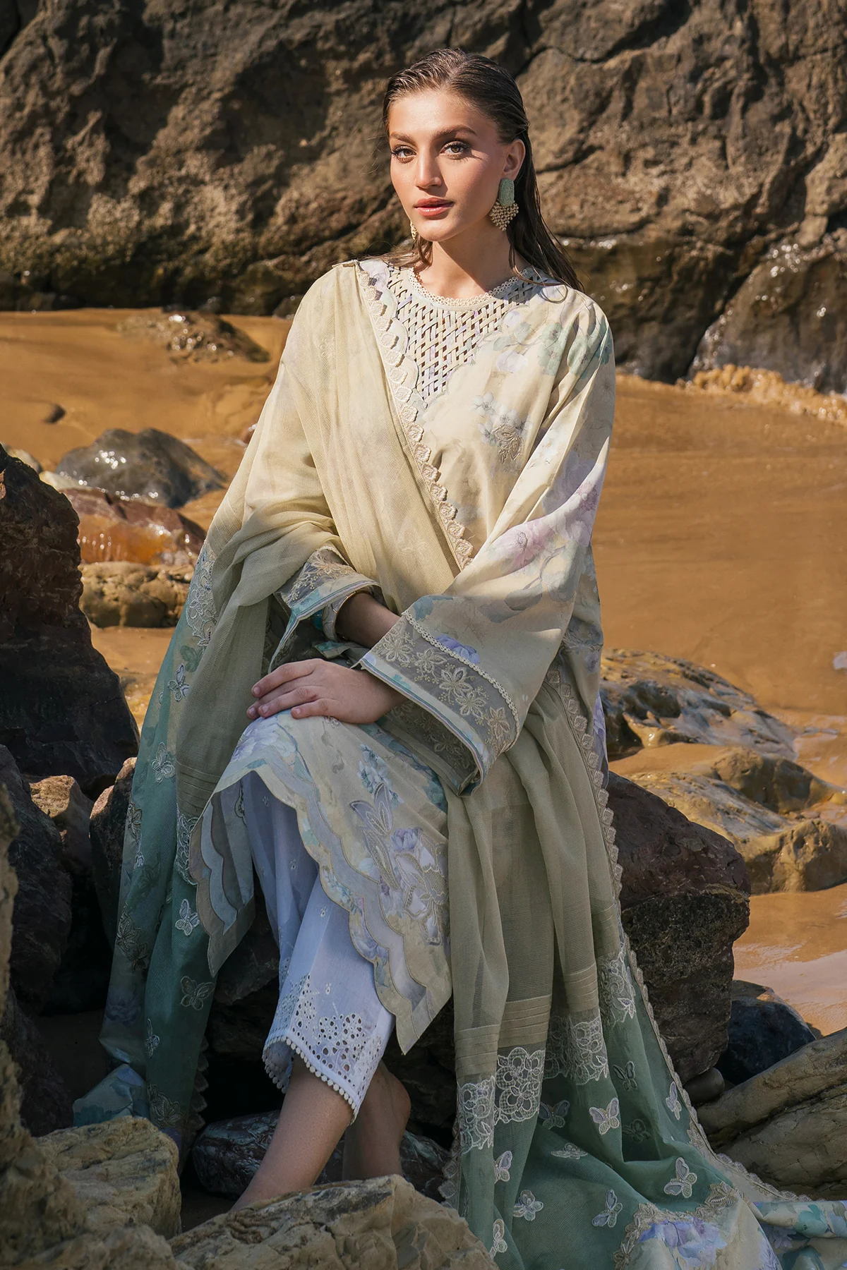 EMBROIDERED PRINTED LAWN UF-4112 - Image 6