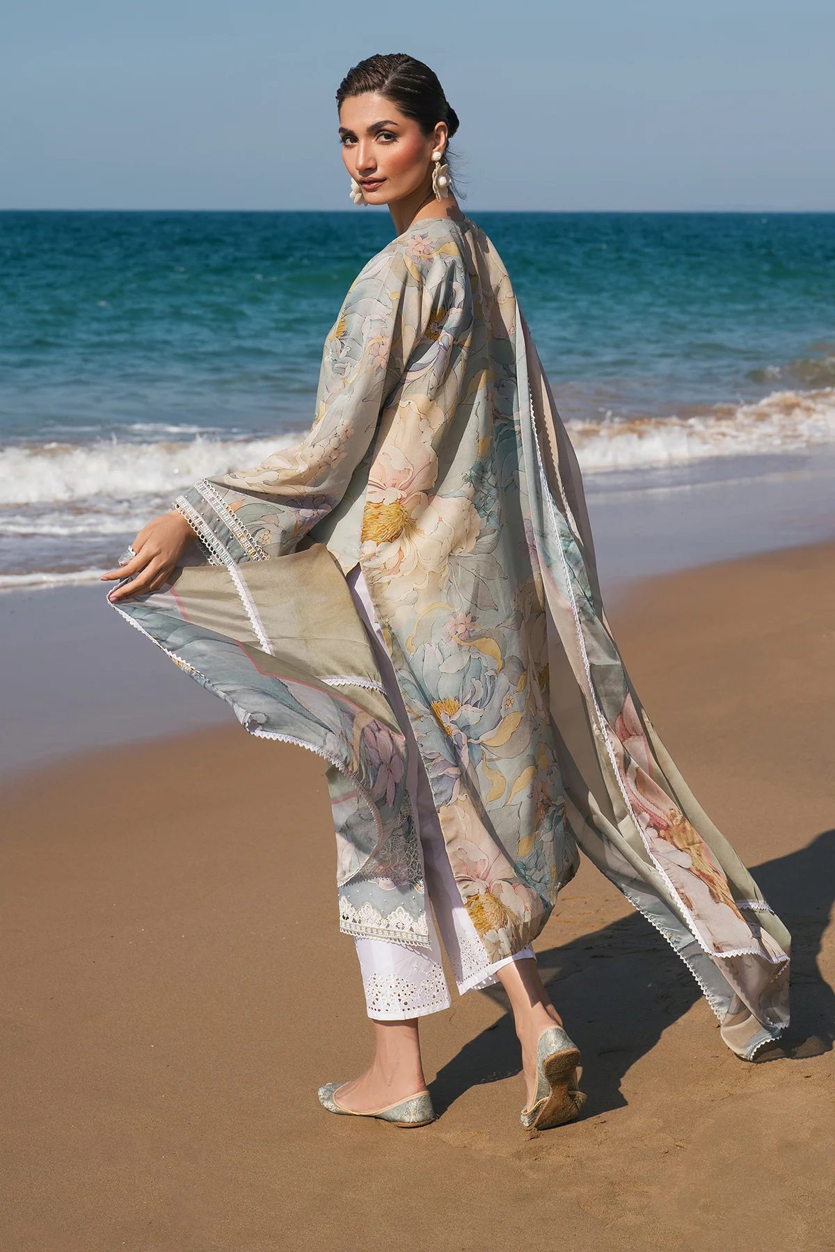 EMBROIDERED PRINTED LAWN UF-4121 - Image 2