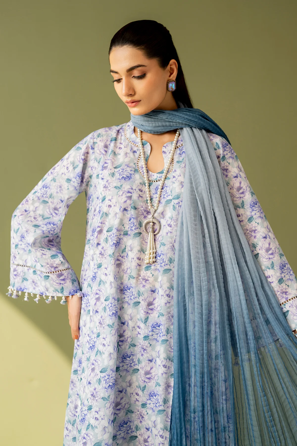 EMBROIDERED PRINTED LAWN UF-4167 - Image 4