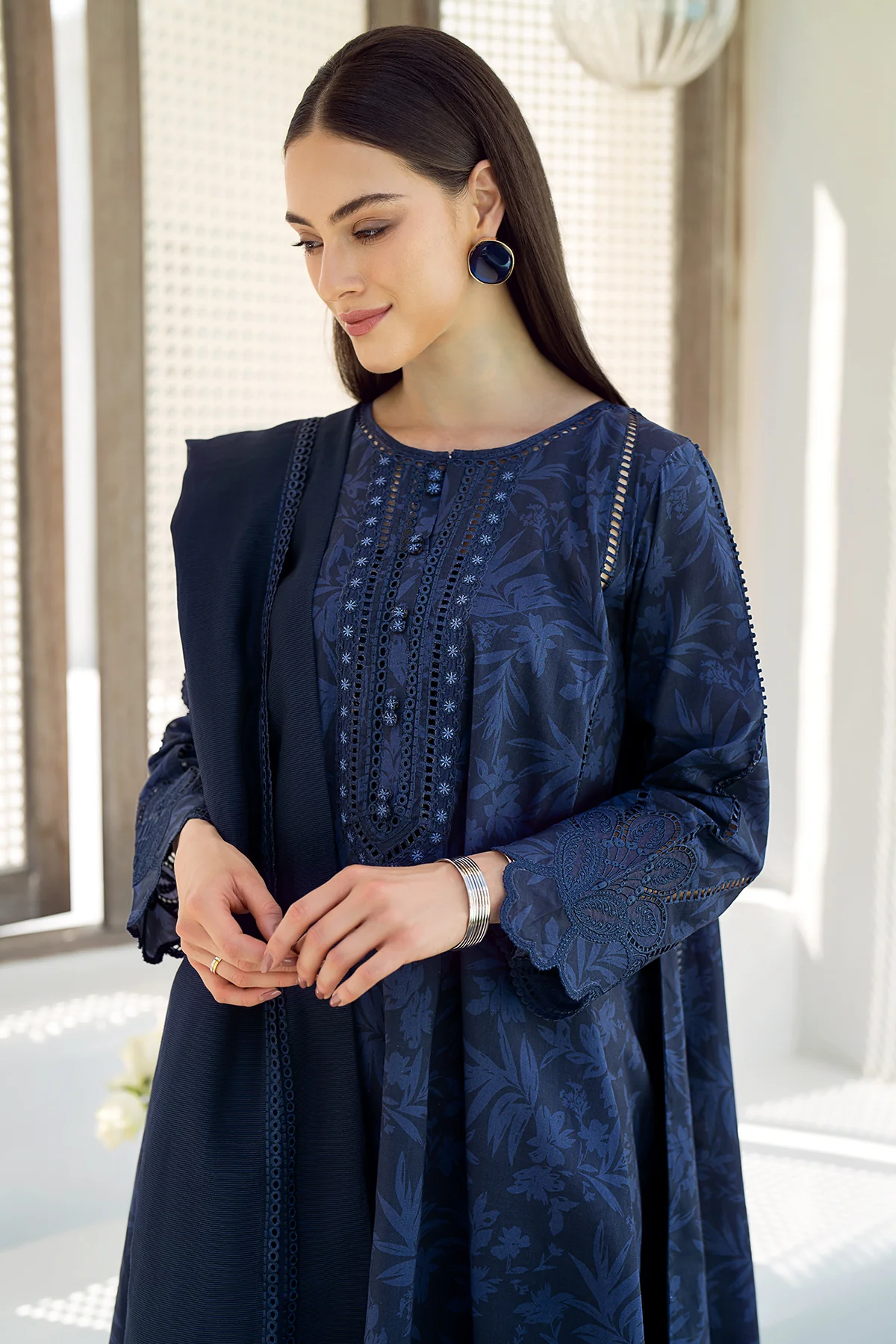 EMBROIDERED PRINTED LAWN UF-544 - Image 4