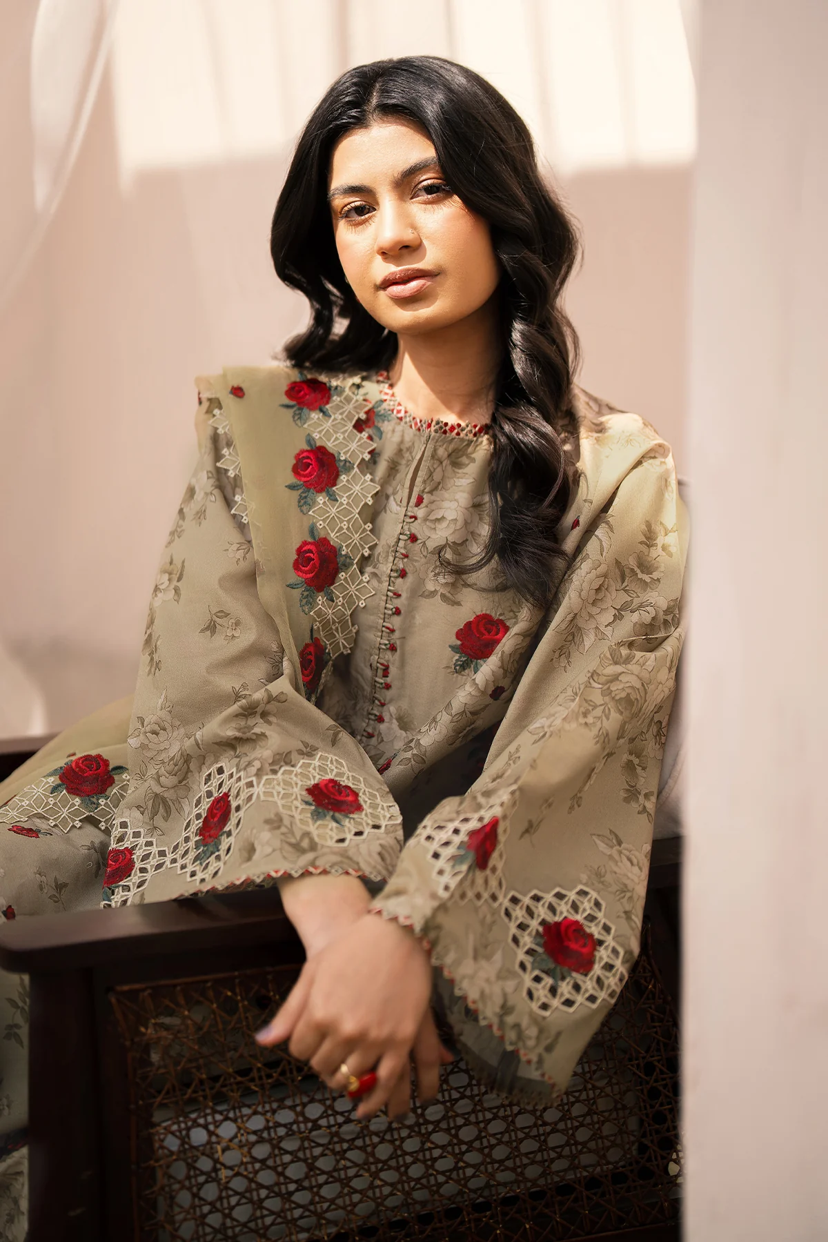 EMBROIDERED PRINTED LAWN UF-594 - Image 5