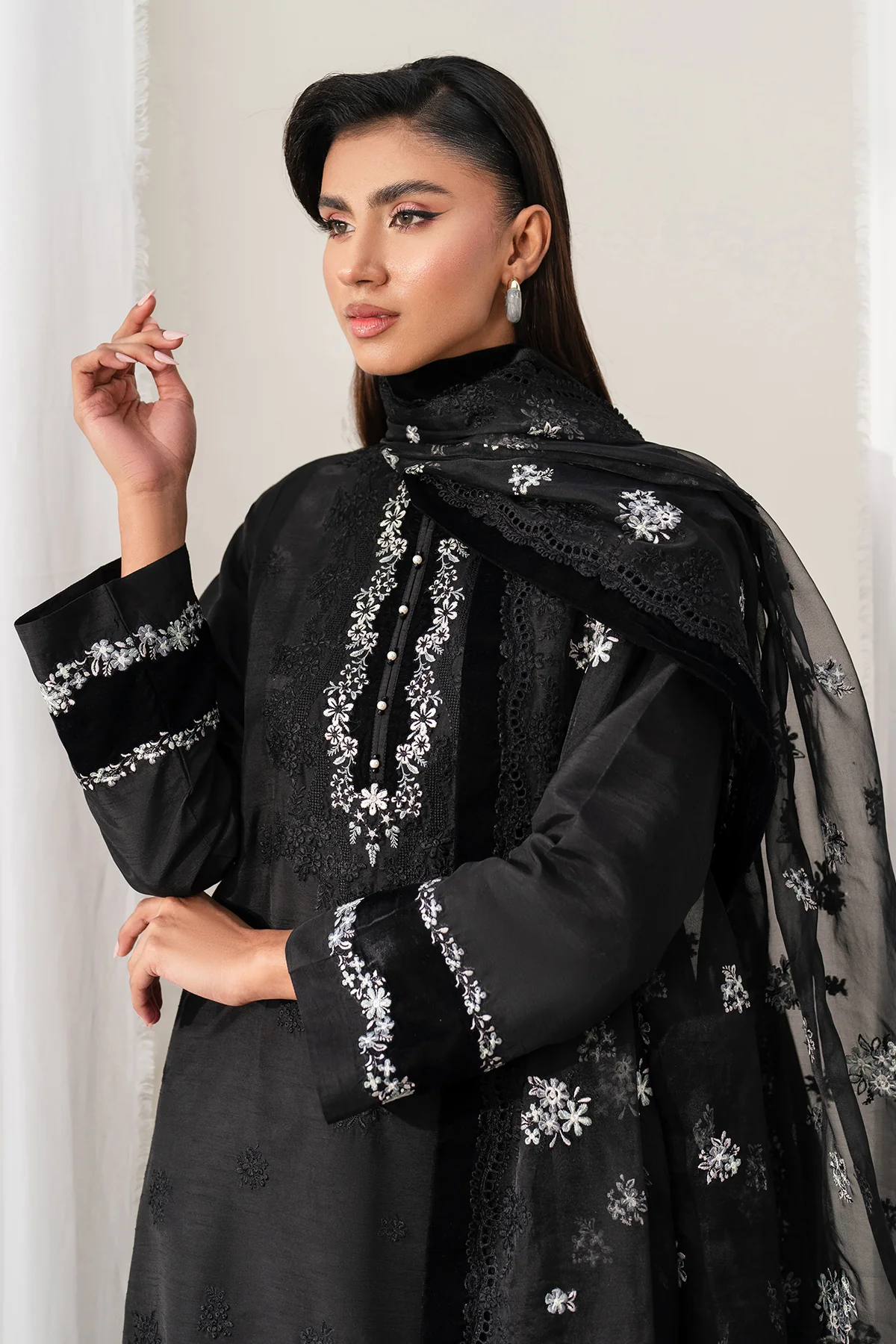 EMBROIDERED RAW SILK SF-4137 - Image 3