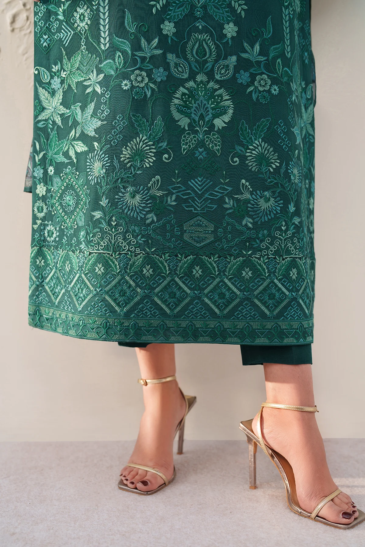 EMBROIDERED RAW SILK SF-4383 - Image 5