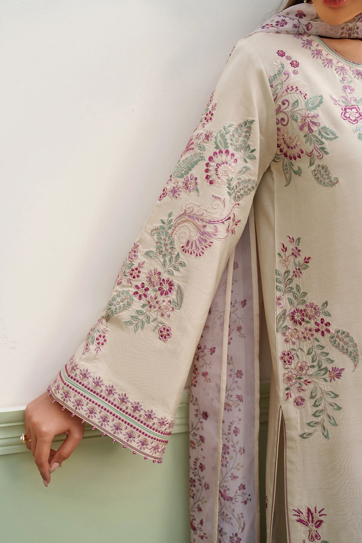 EMBROIDERED RAW SILK SF-4385 - Image 4