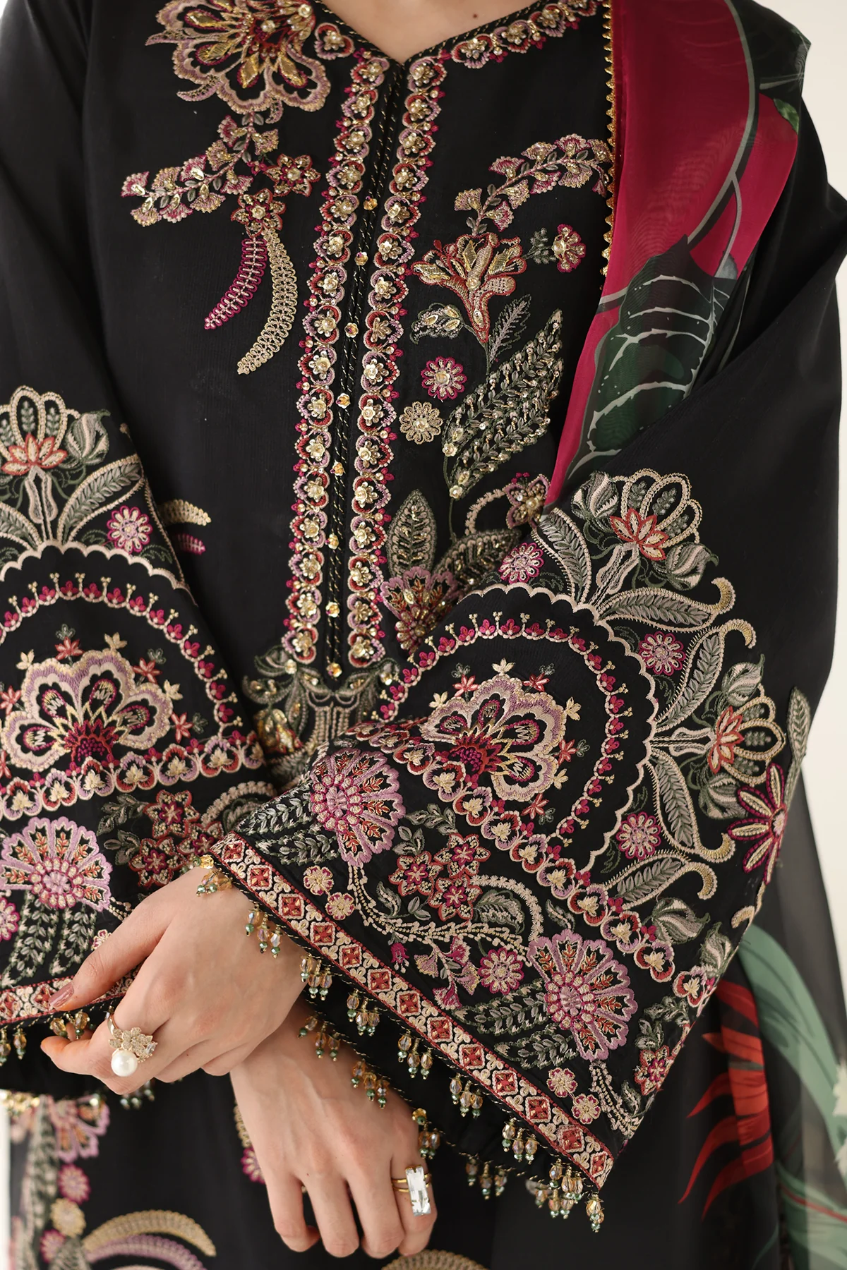 EMBROIDERED SILK SF-4175 - Image 3