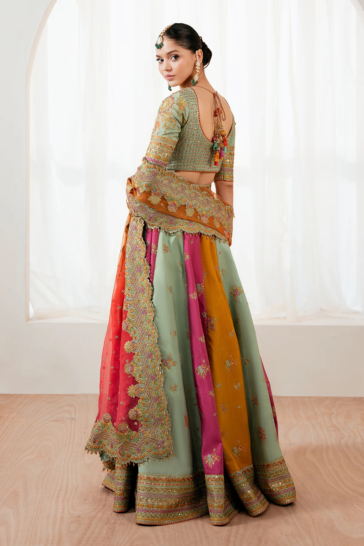 EMBROIDERED SILK UF-4036 - Image 2