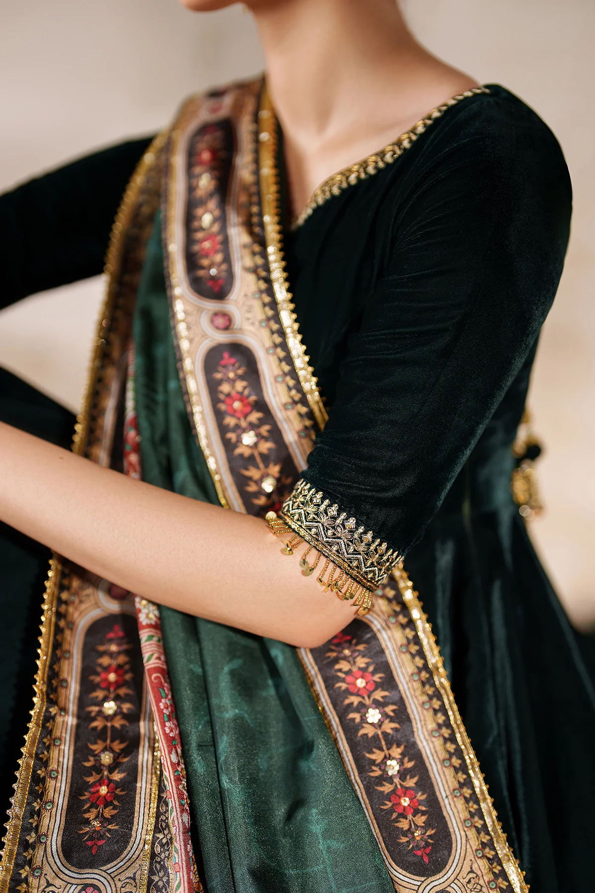 EMBROIDERED VELVET PR-1208 - Image 5