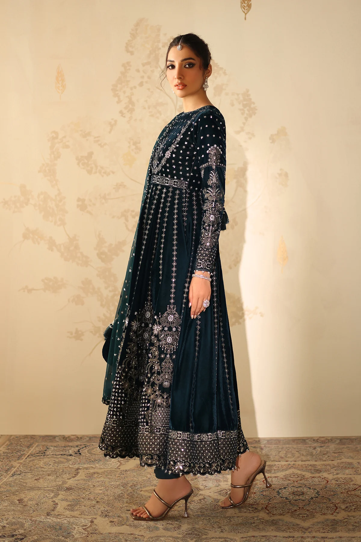 EMBROIDERED VELVET SF-4318 - Image 4