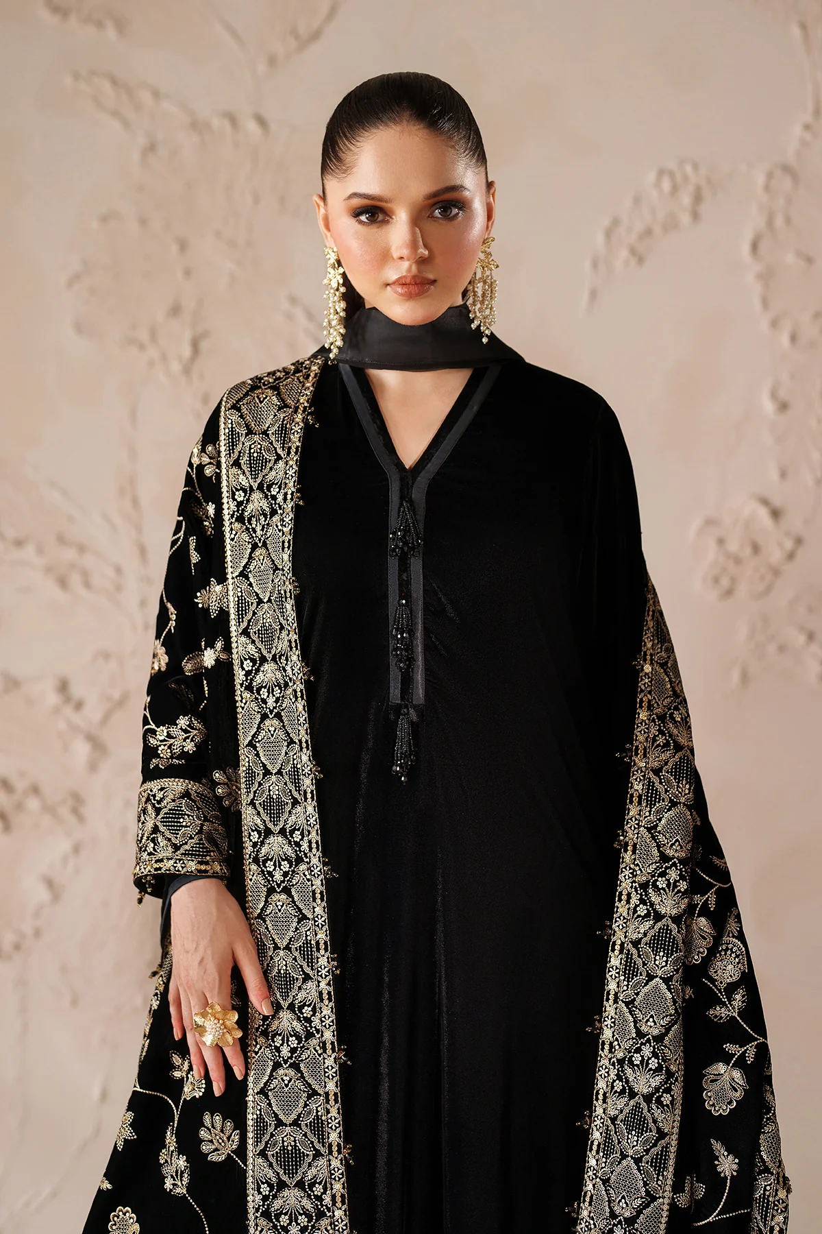 EMBROIDERED VELVET SHAWL VS-57 - Image 4