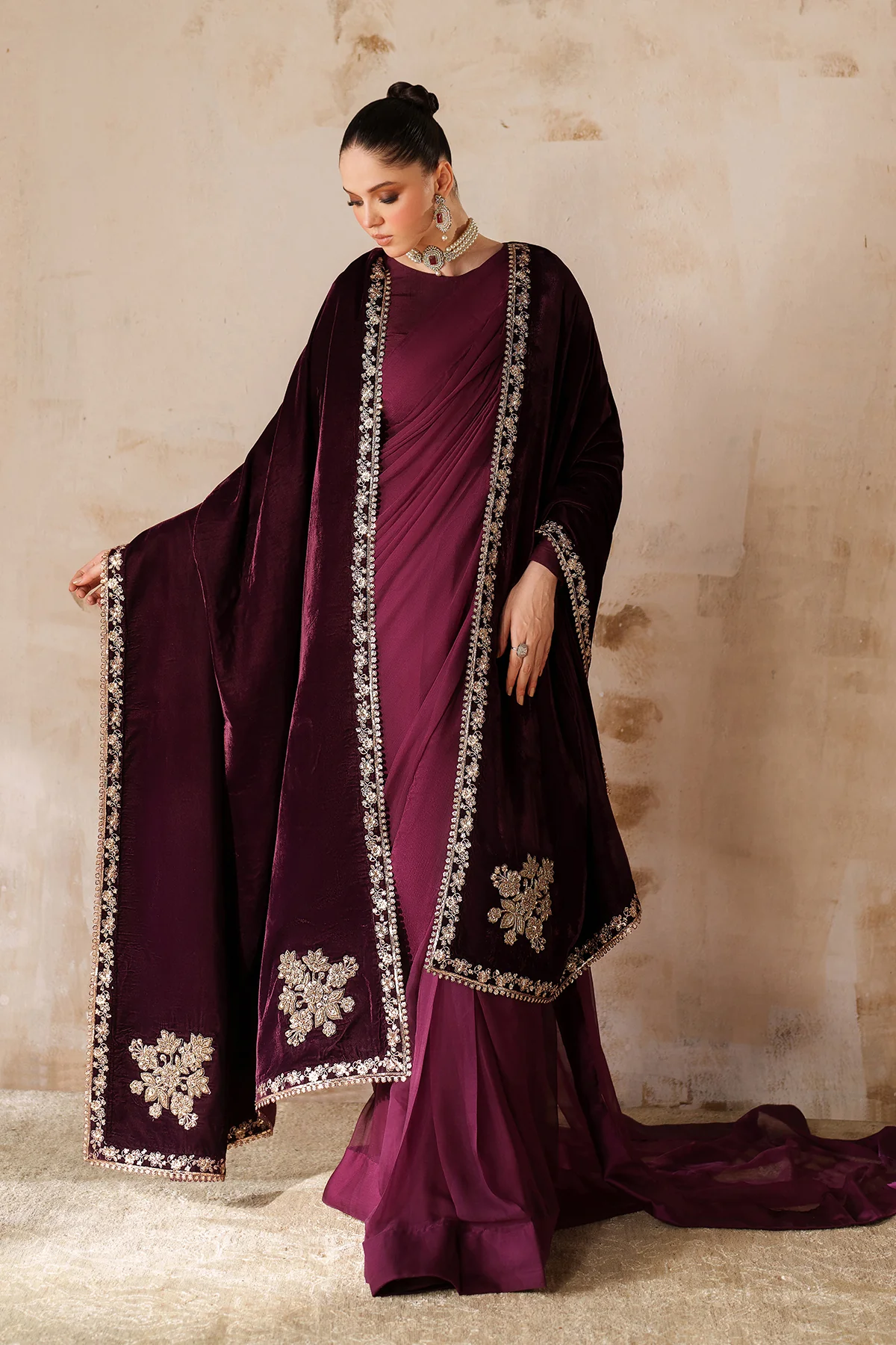 EMBROIDERED VELVET SHAWL VS-60 - Image 4
