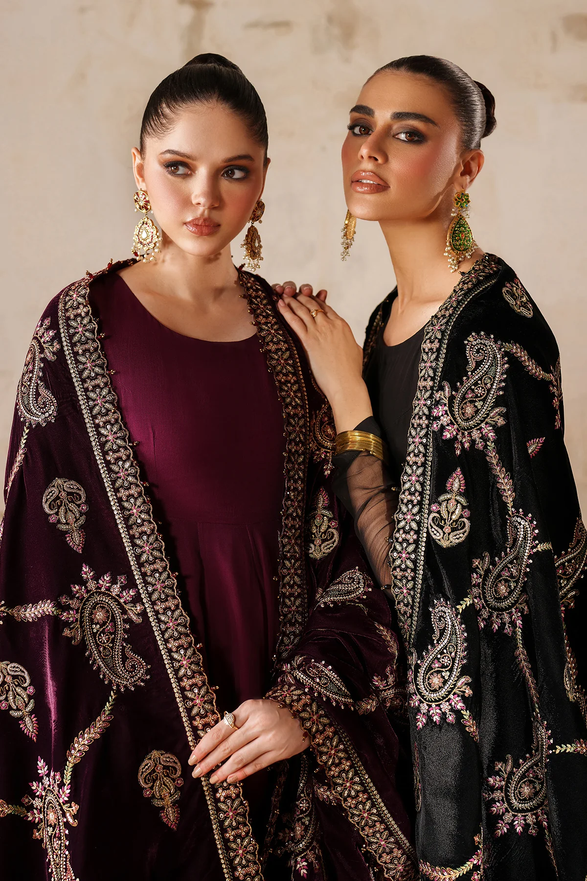 EMBROIDERED VELVET SHAWL VS-61 - Image 8