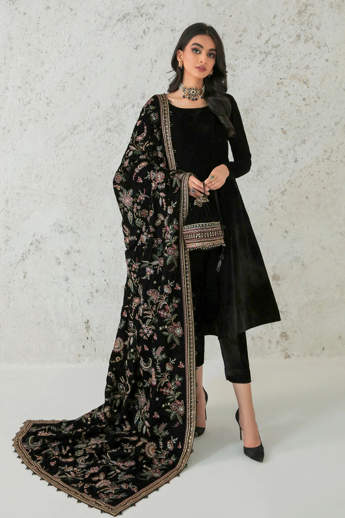 SOLID VELVET SUIT  PR-701 - Image 4